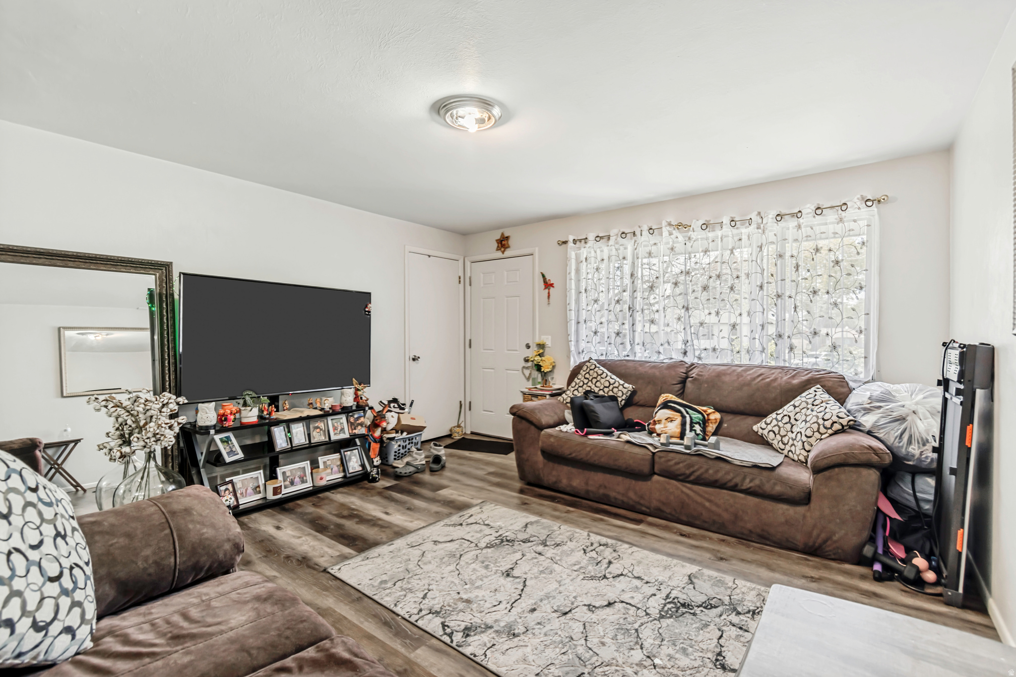 CENTRAL ESTATES - Residential