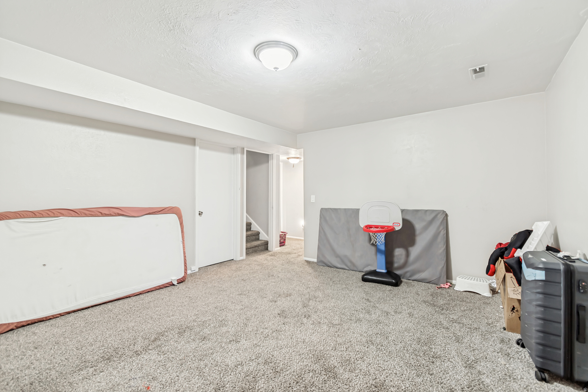 CENTRAL ESTATES - Residential