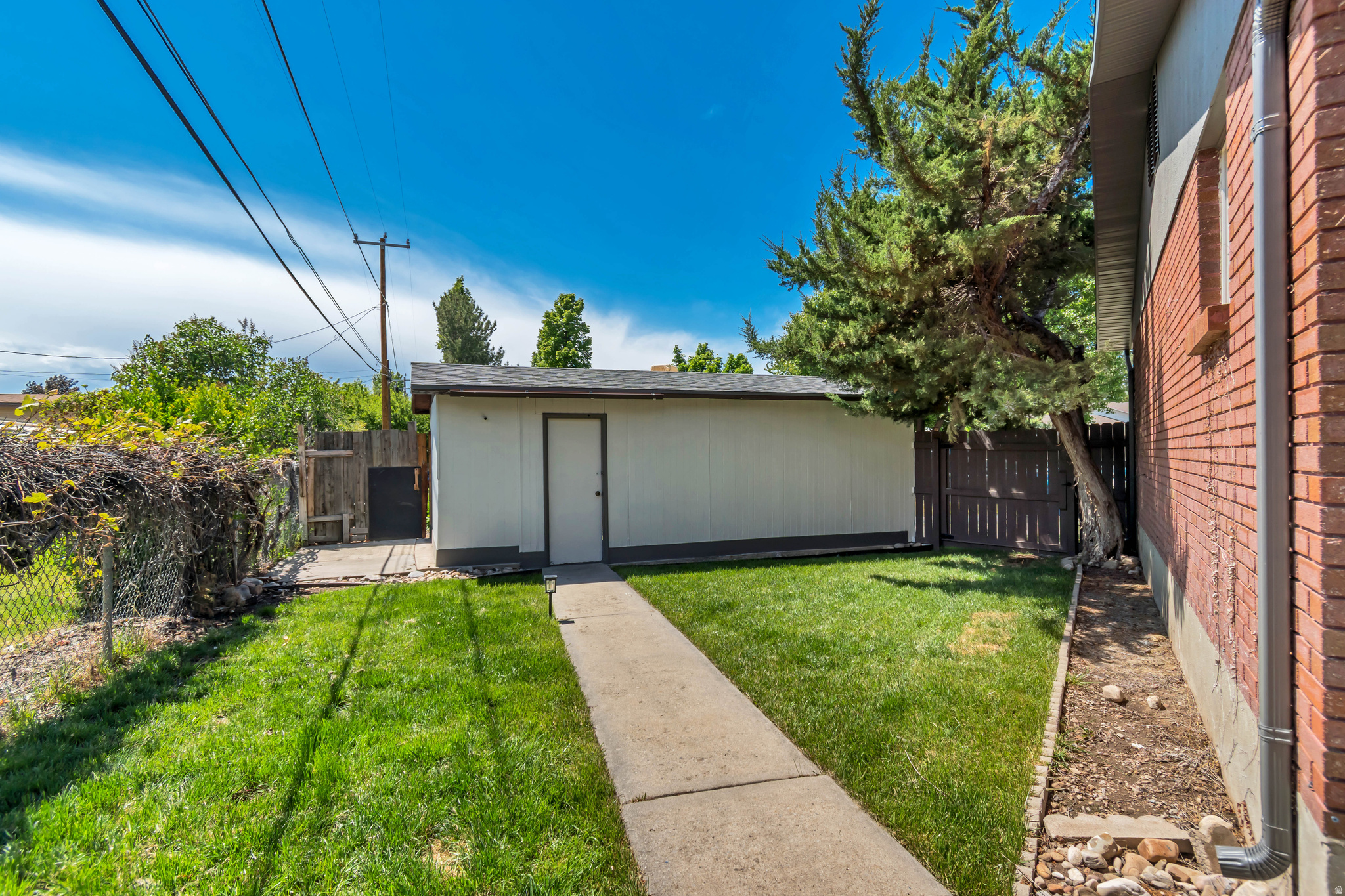 CENTRAL ESTATES - Residential