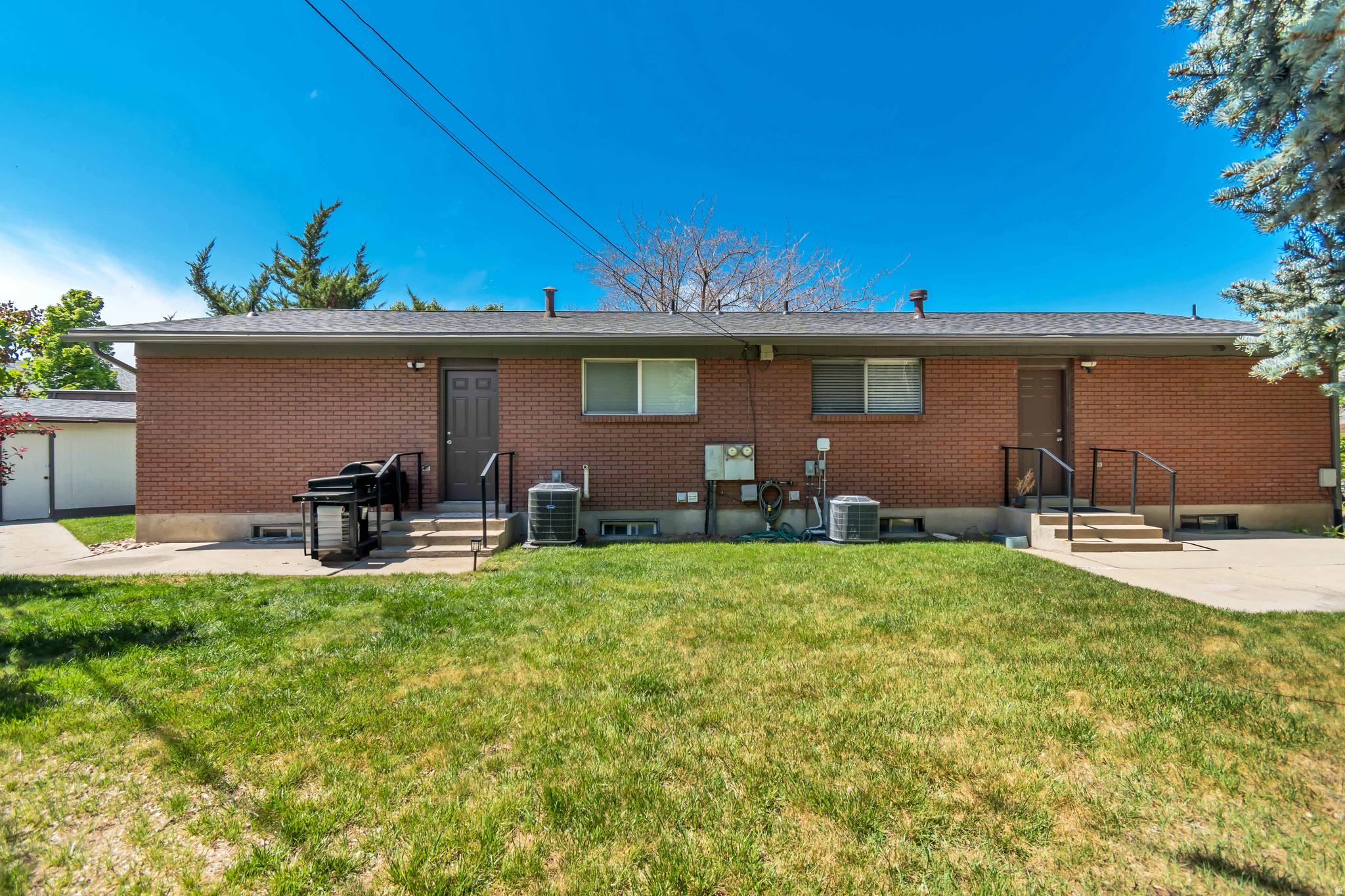 CENTRAL ESTATES - Residential