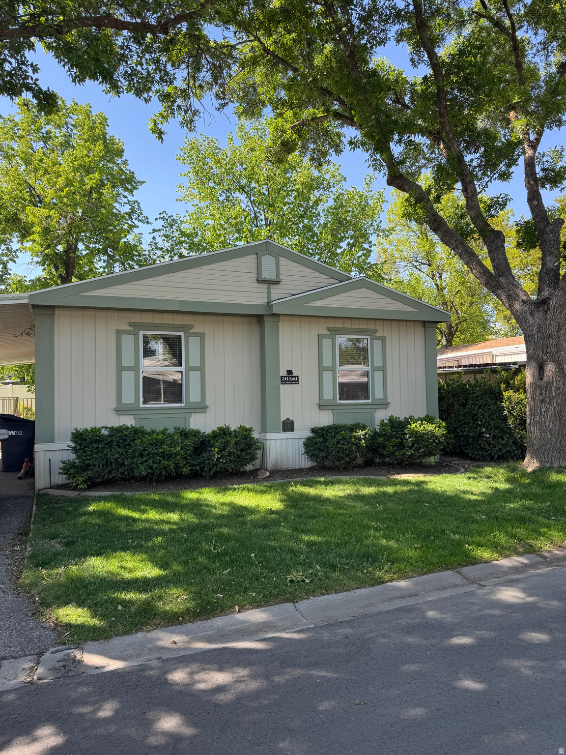 COTTONWOOD COVES MOBILE HOME PARK - Residential