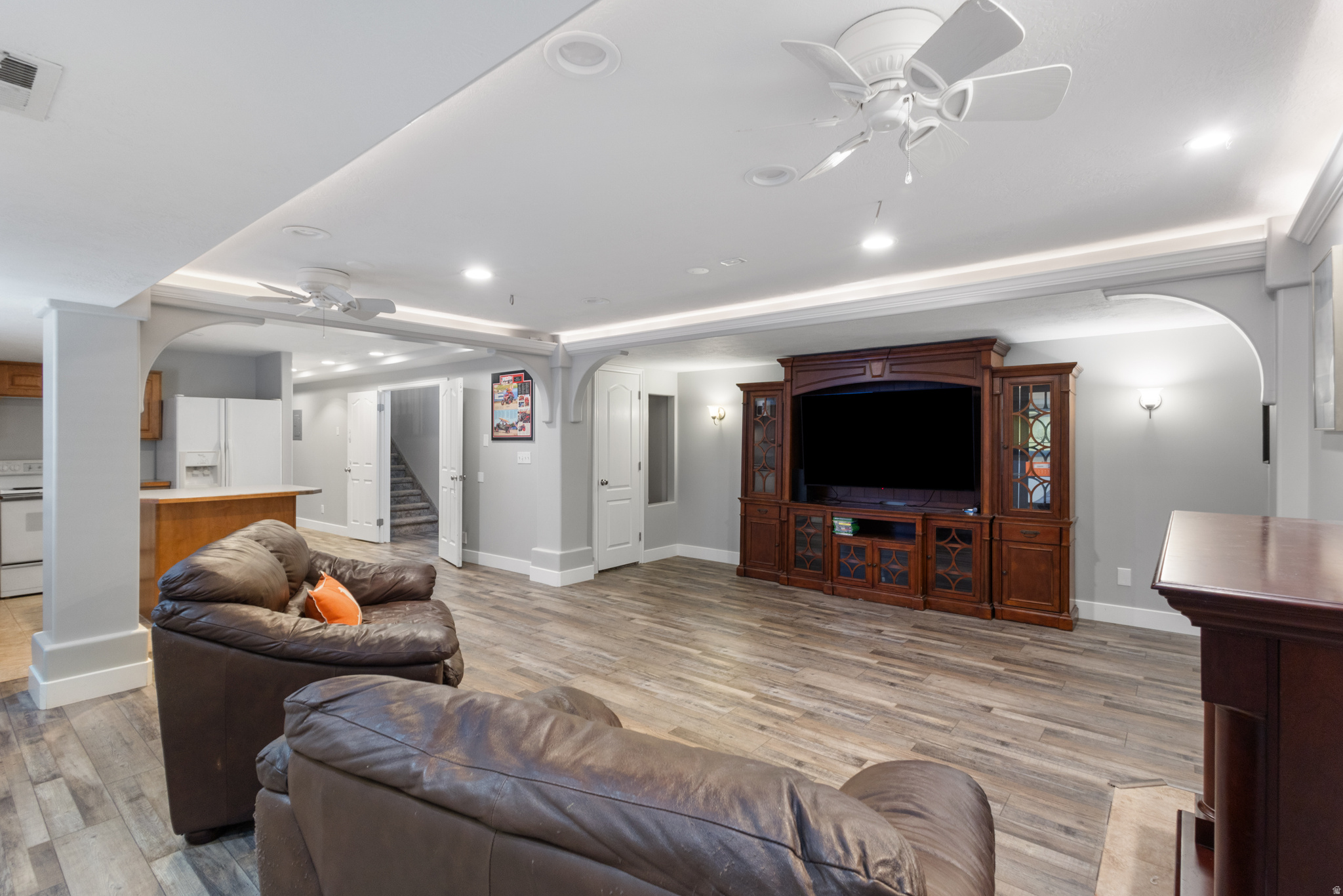 COVE ESTATES - Residential