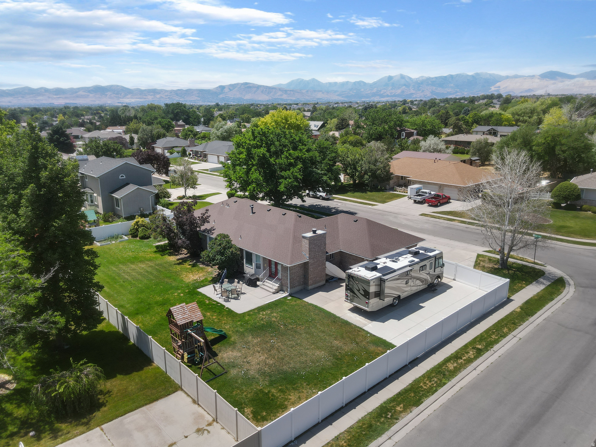 COVE ESTATES - Residential