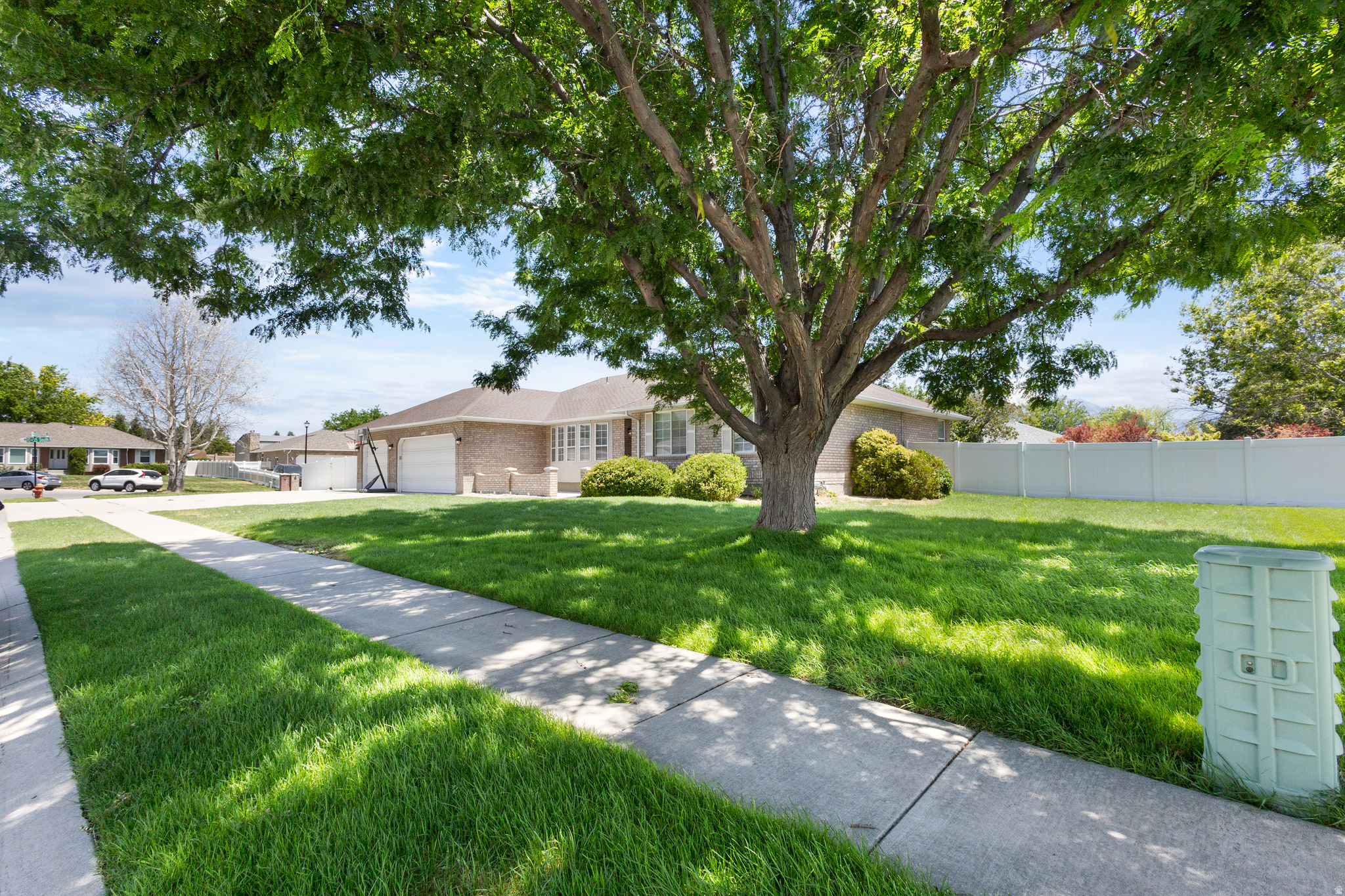 COVE ESTATES - Residential