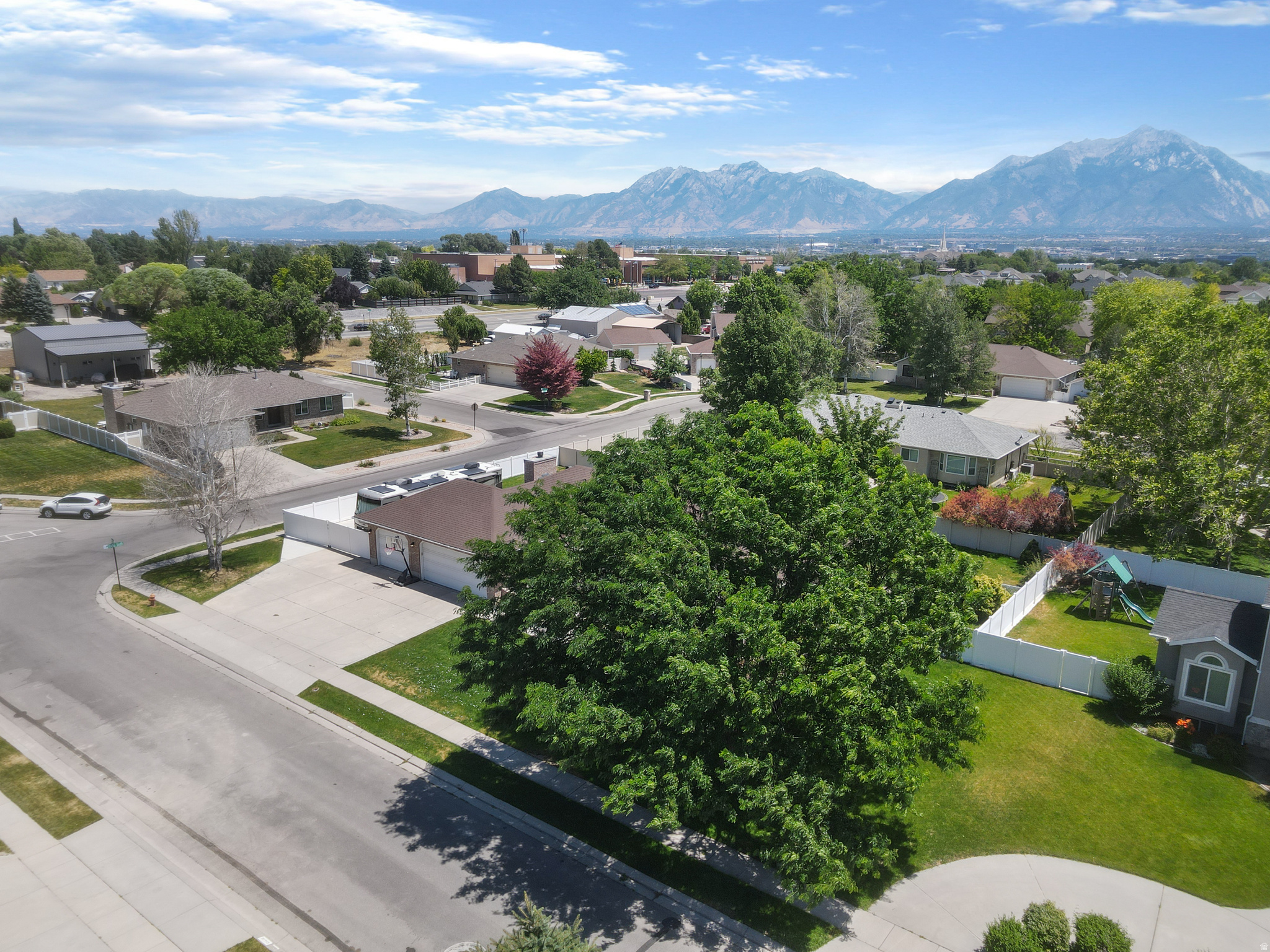 COVE ESTATES - Residential