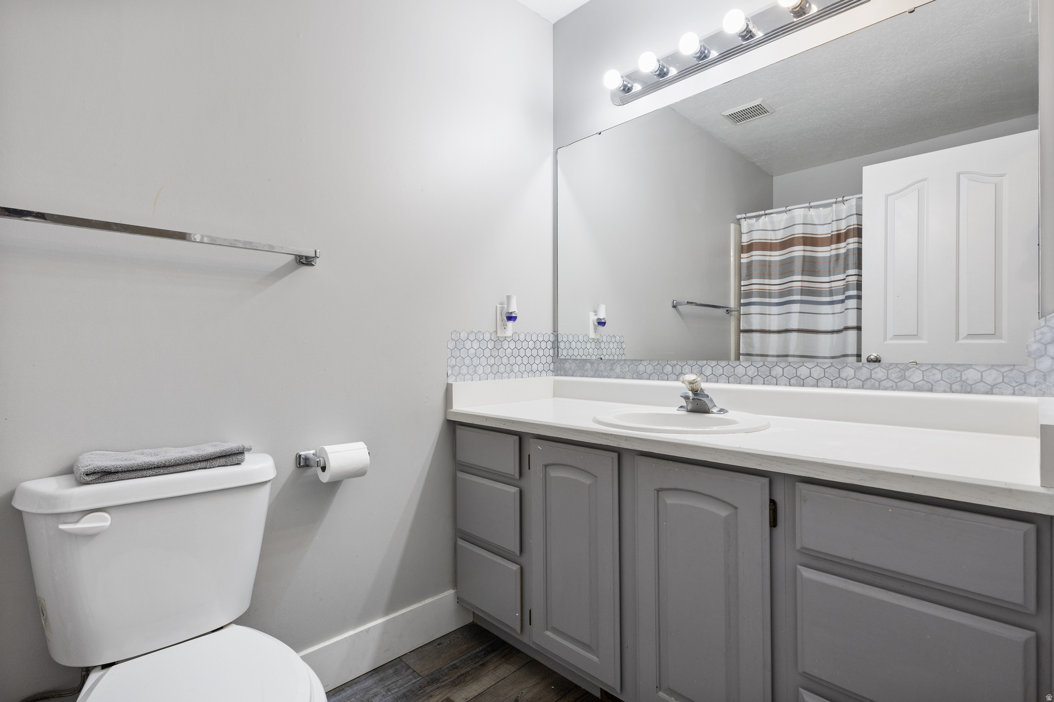 COVE ESTATES - Residential