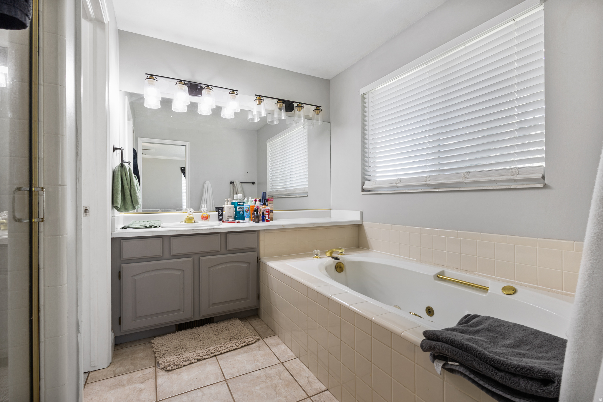 COVE ESTATES - Residential