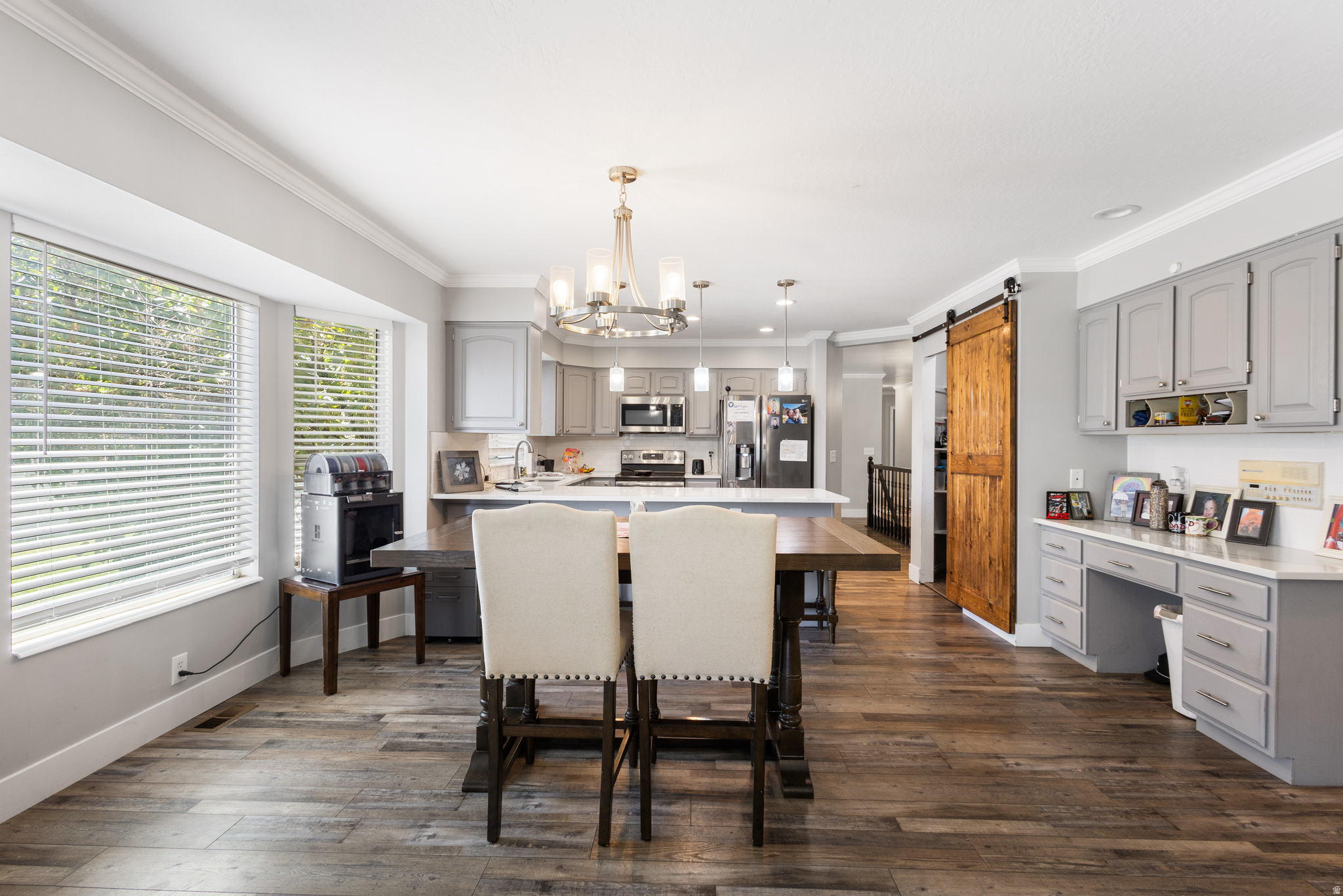 COVE ESTATES - Residential