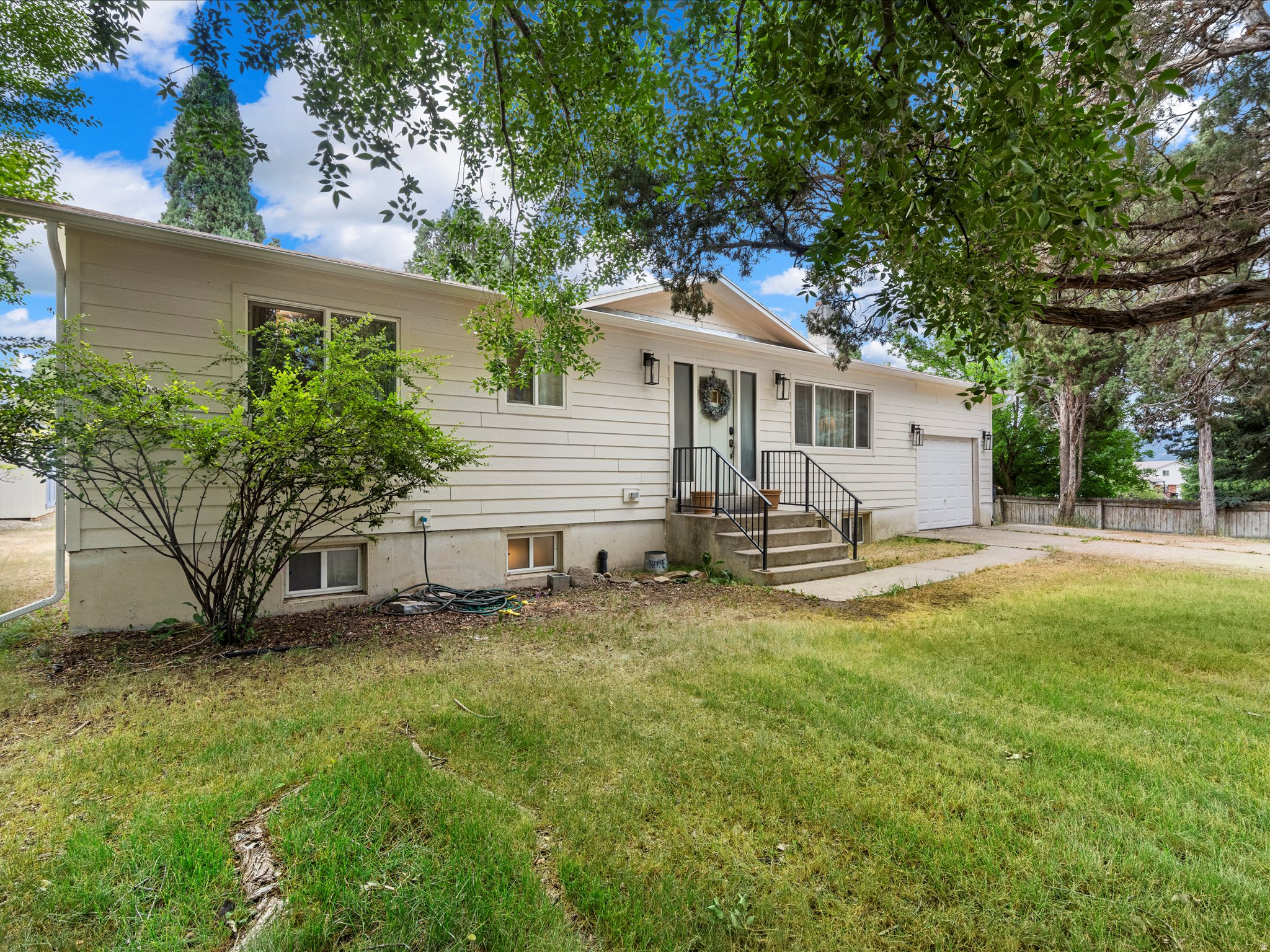PIONEER CEDARS - Residential