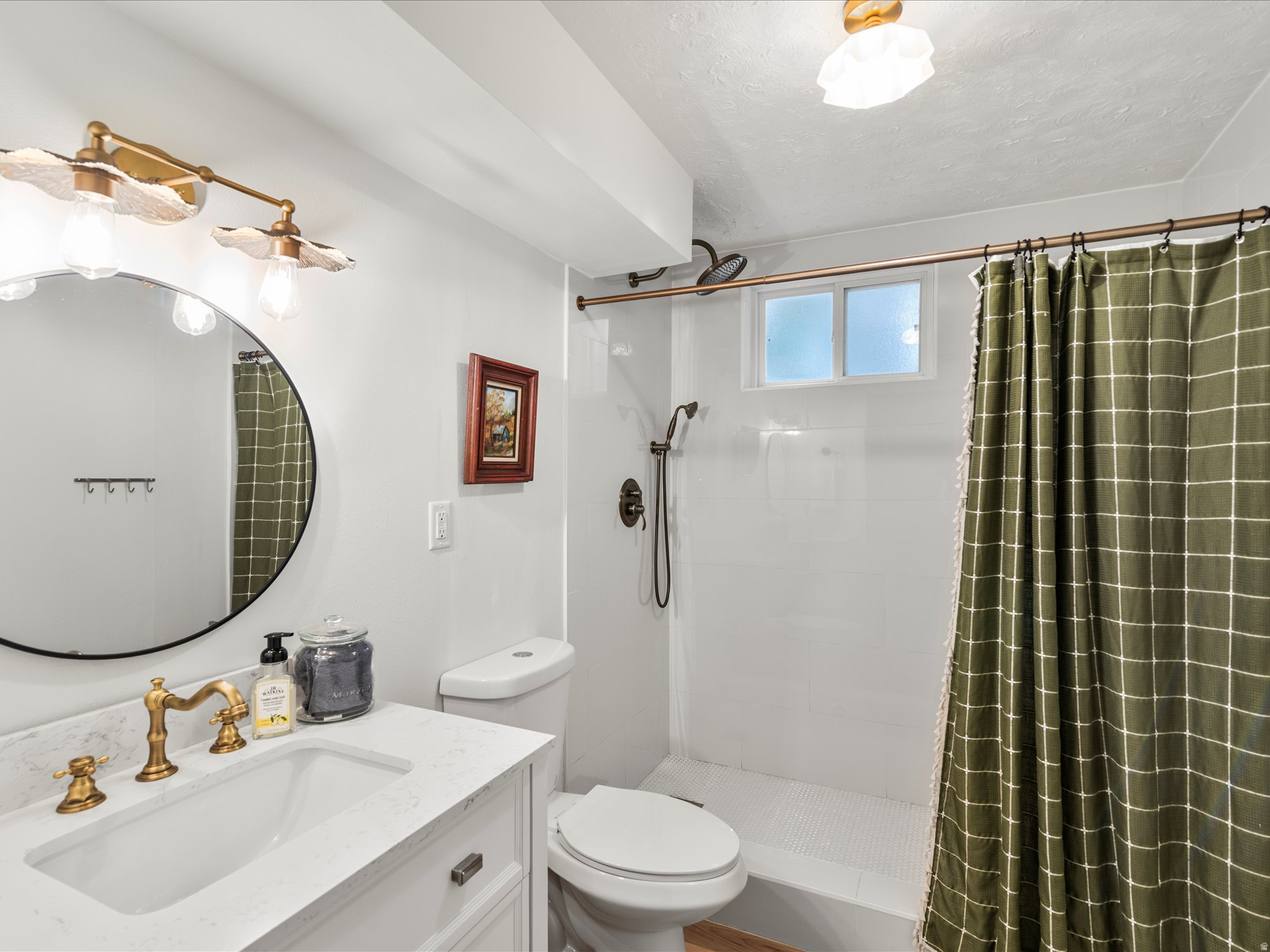 PIONEER CEDARS - Residential