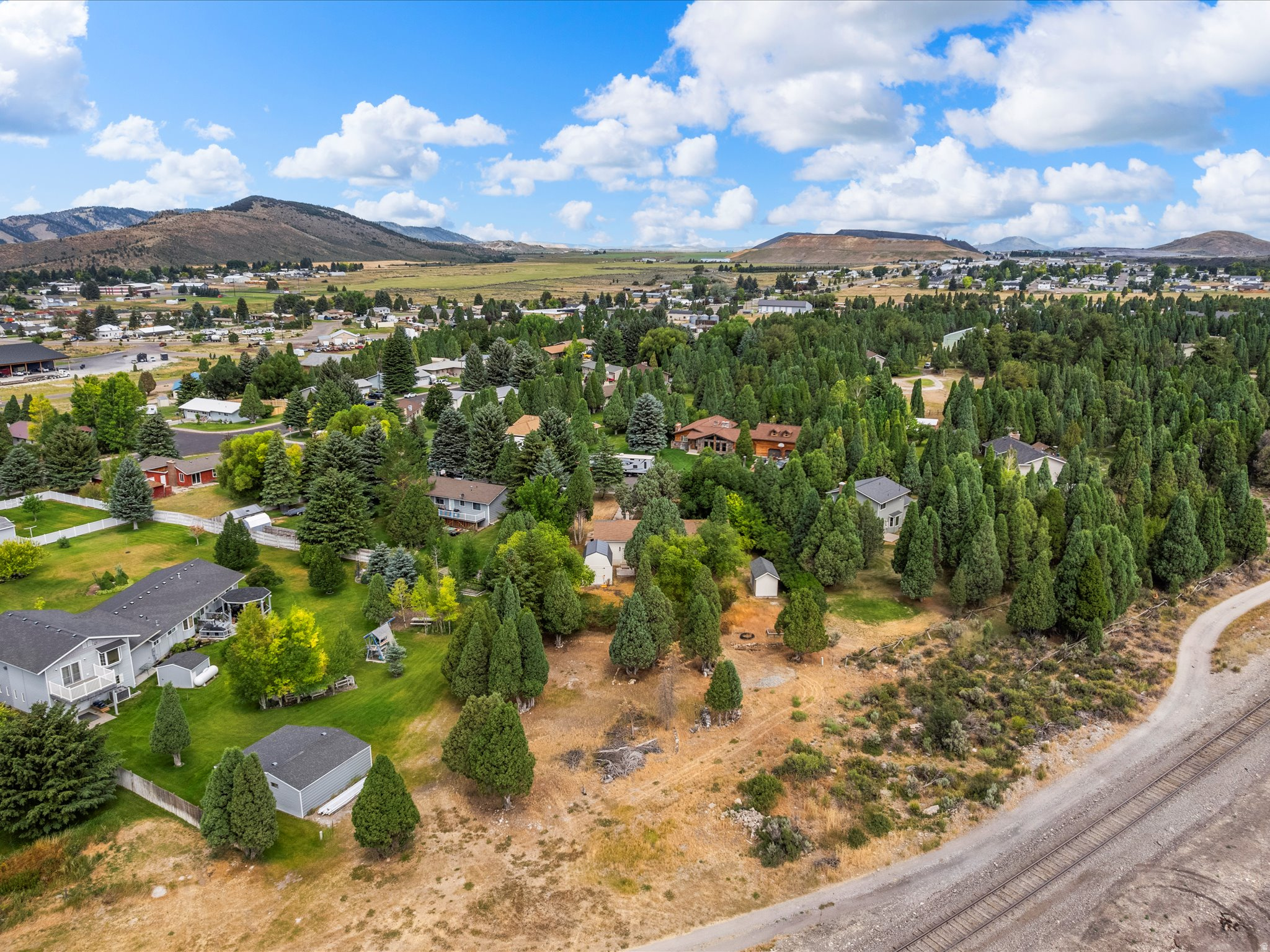 PIONEER CEDARS - Residential