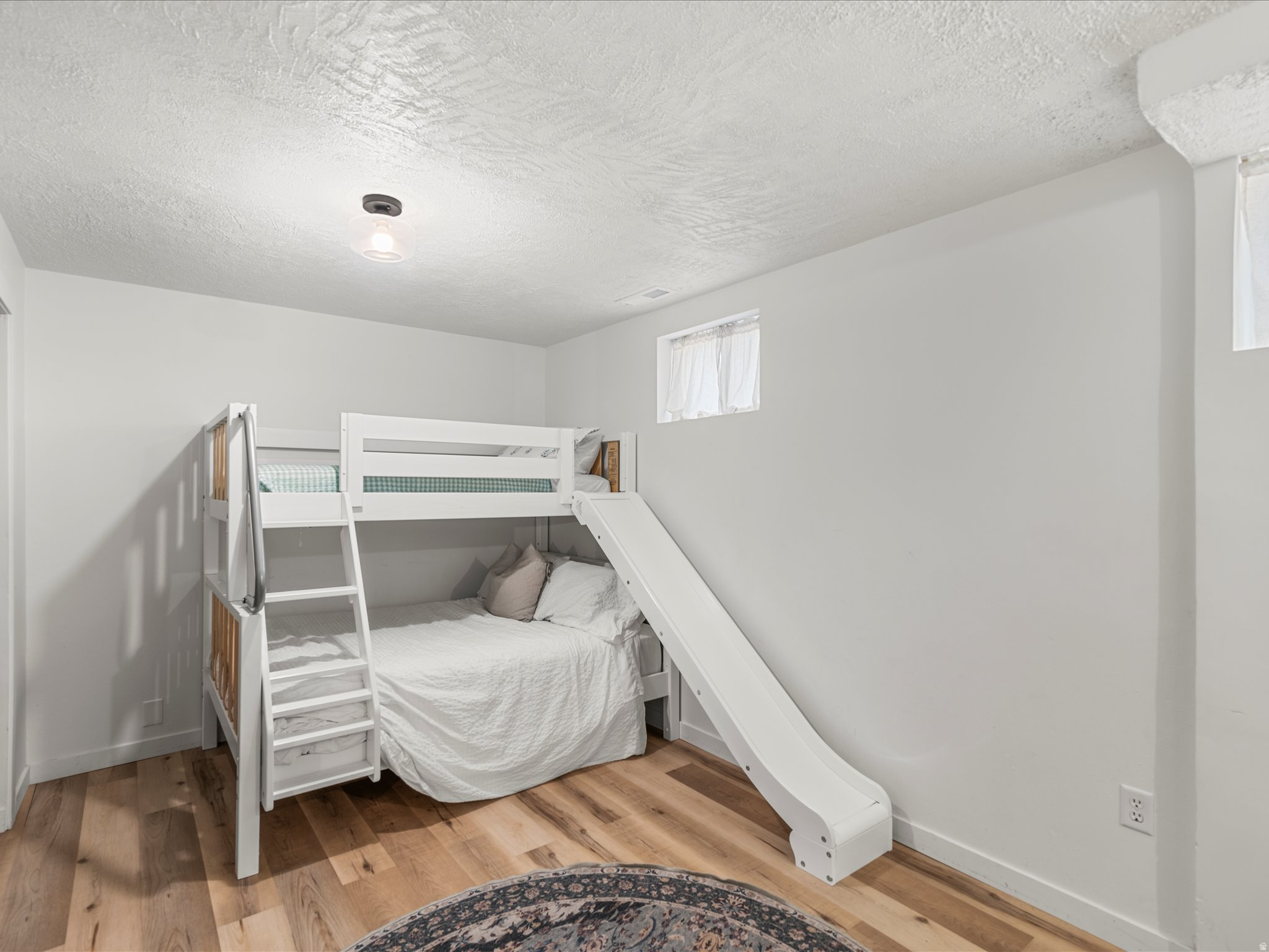 PIONEER CEDARS - Residential