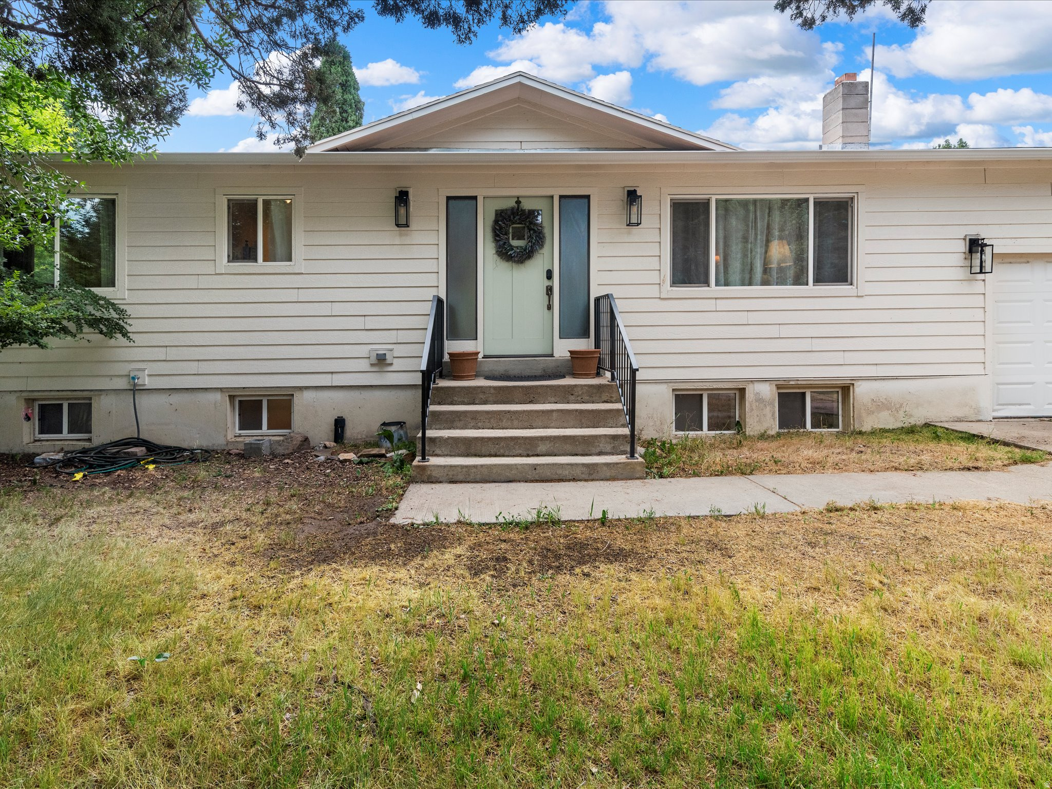 PIONEER CEDARS - Residential