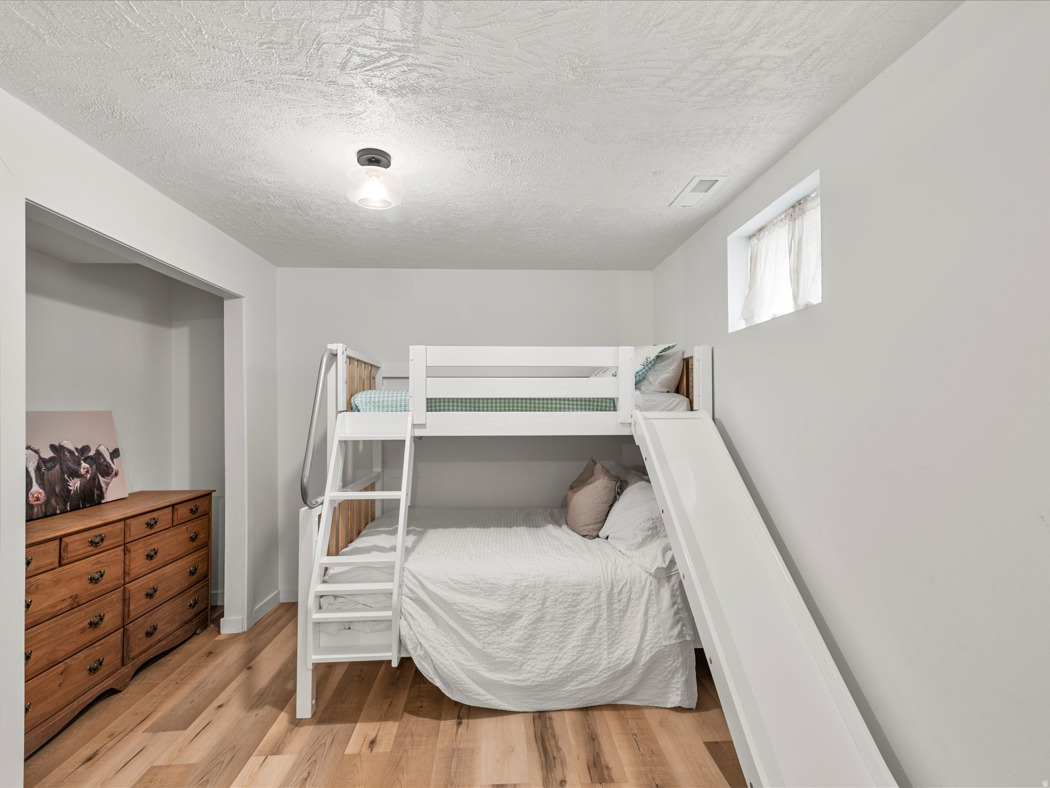 PIONEER CEDARS - Residential