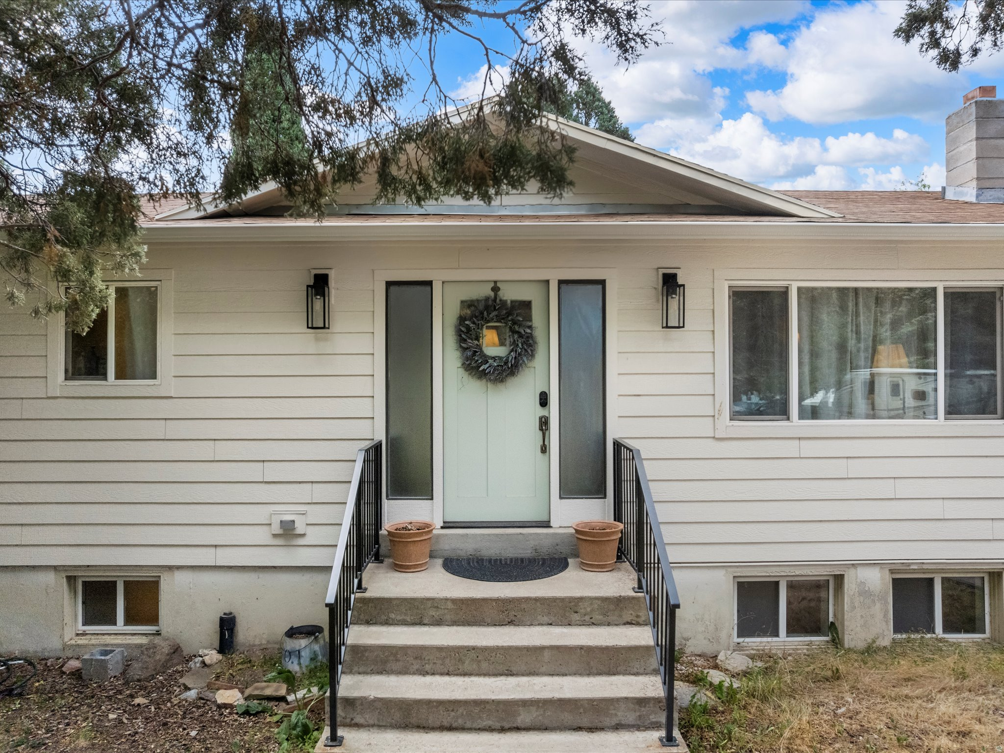 PIONEER CEDARS - Residential