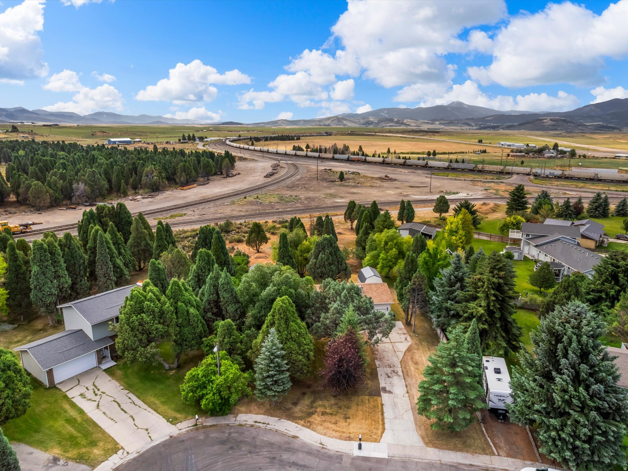 PIONEER CEDARS - Residential