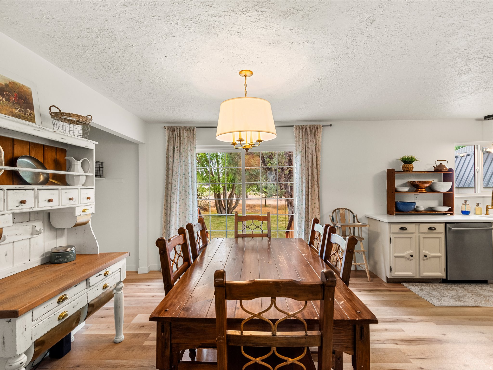 PIONEER CEDARS - Residential
