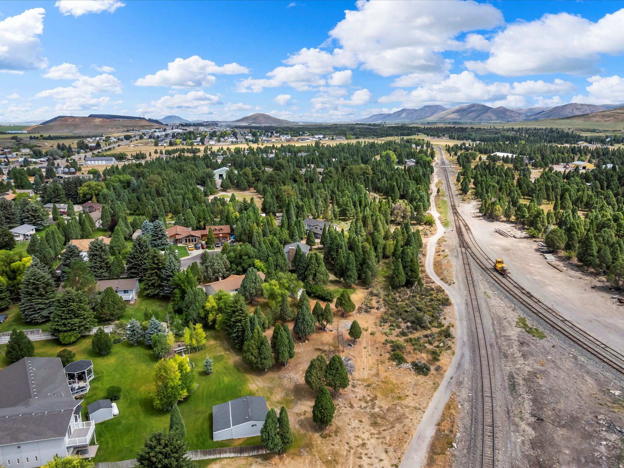 PIONEER CEDARS - Residential