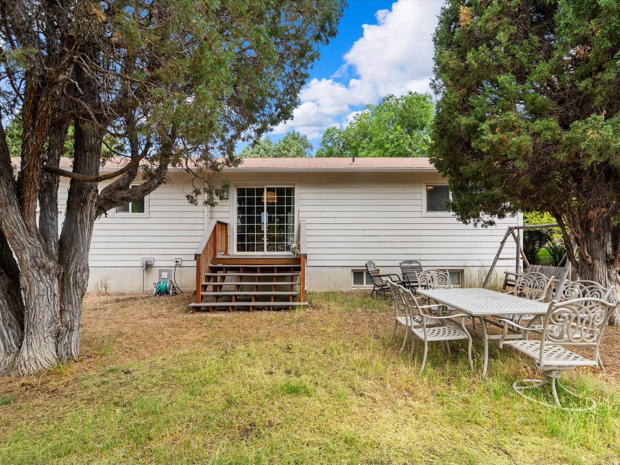 PIONEER CEDARS - Residential