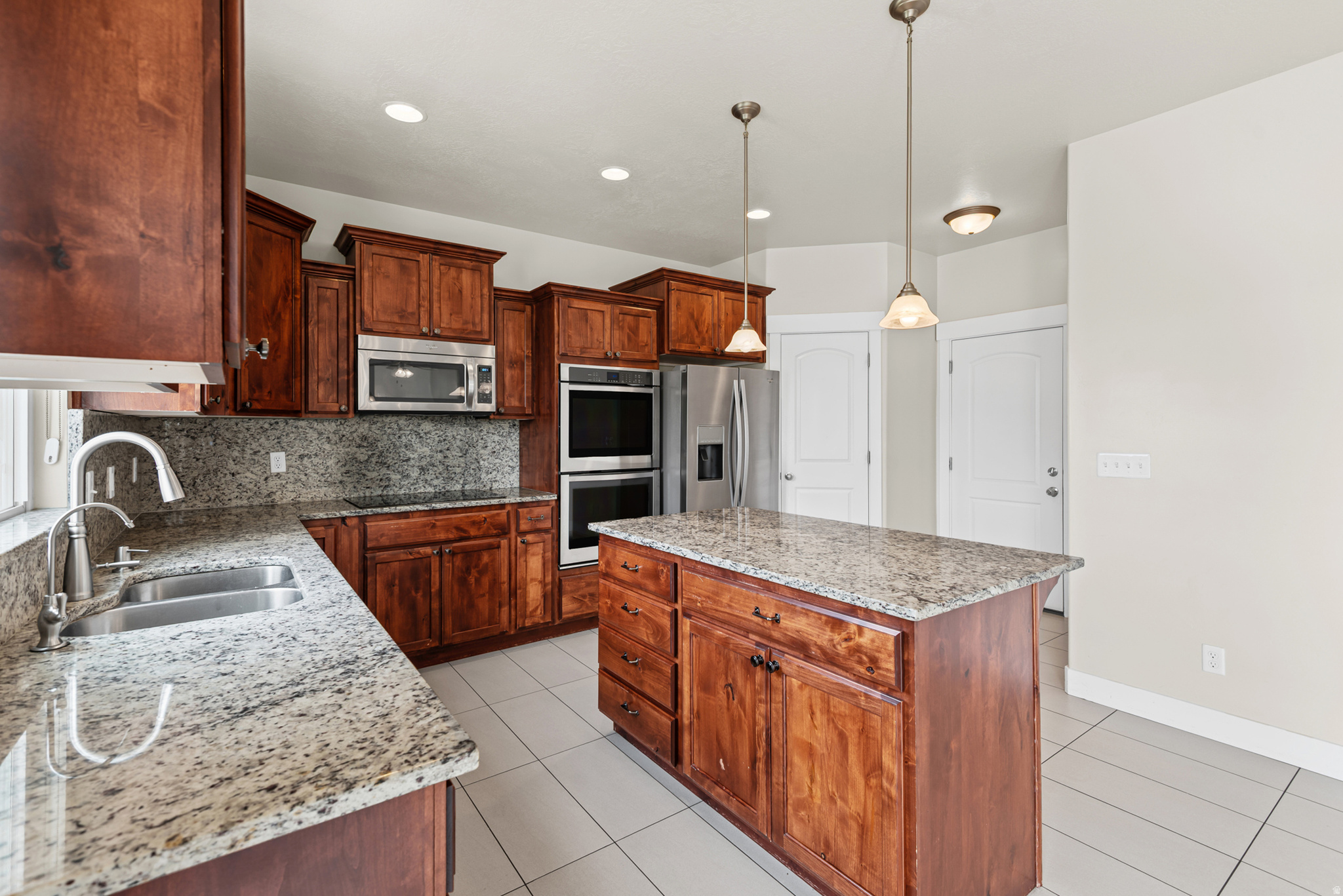 MOUNTAIN HEIGHTS - Residential