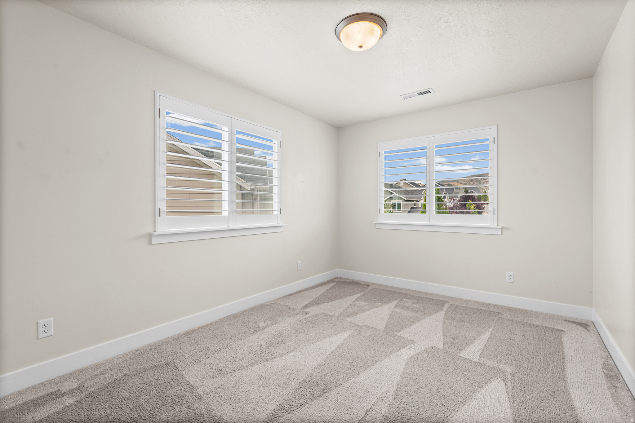 MOUNTAIN HEIGHTS - Residential