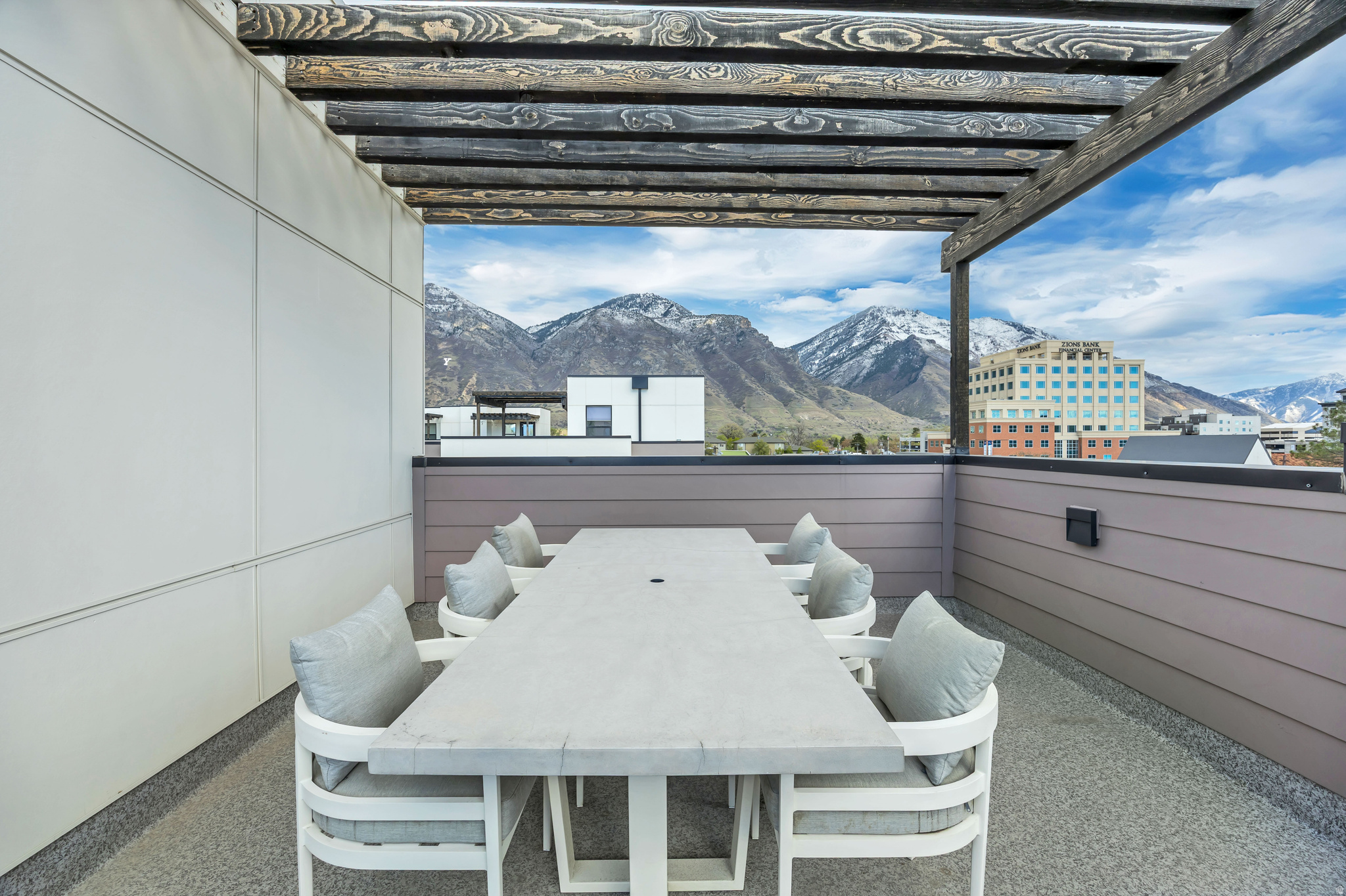 250 I STREET - Residential