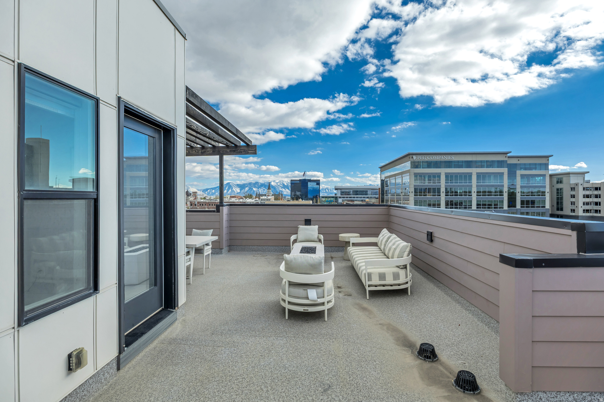 250 I STREET - Residential