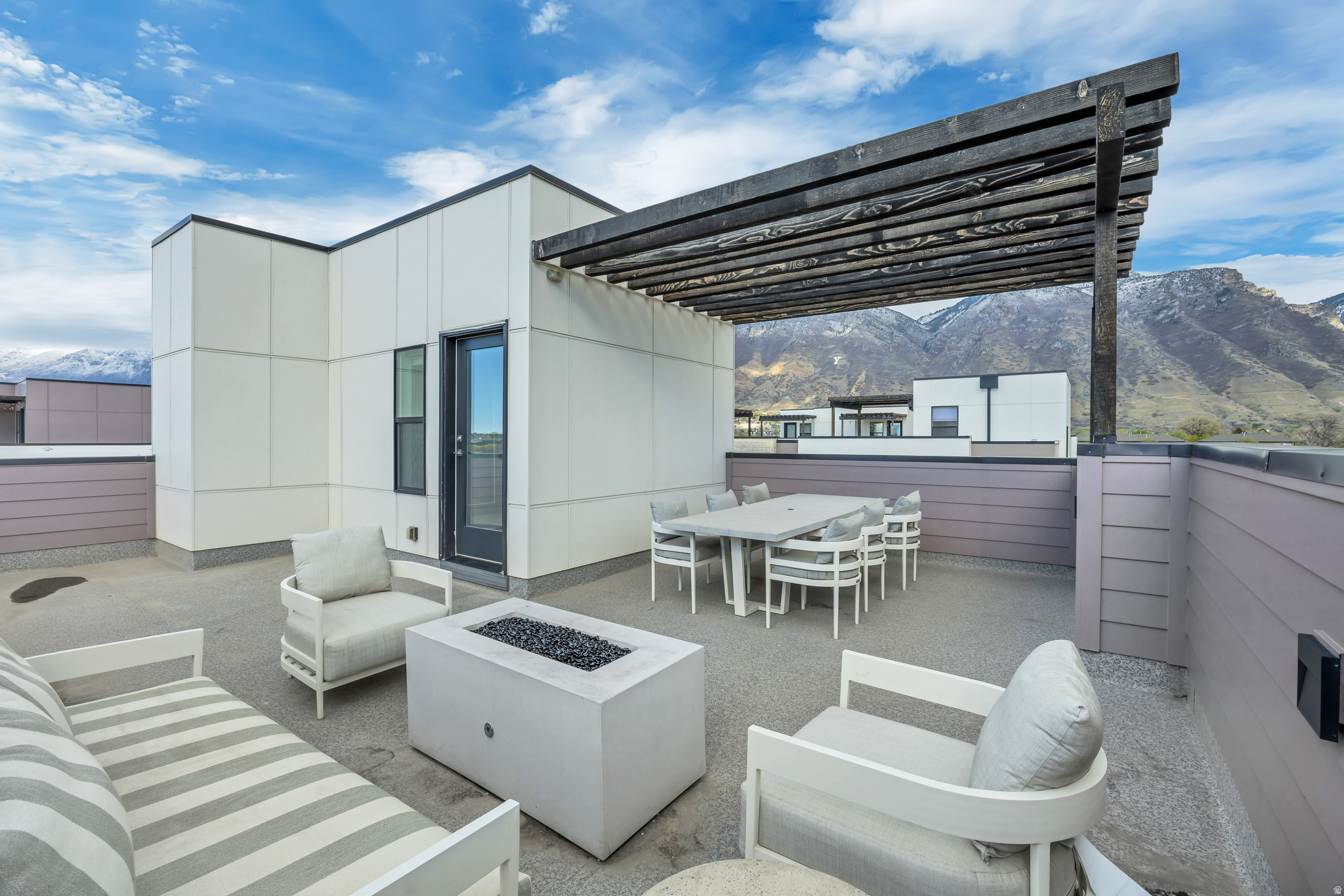 250 I STREET - Residential