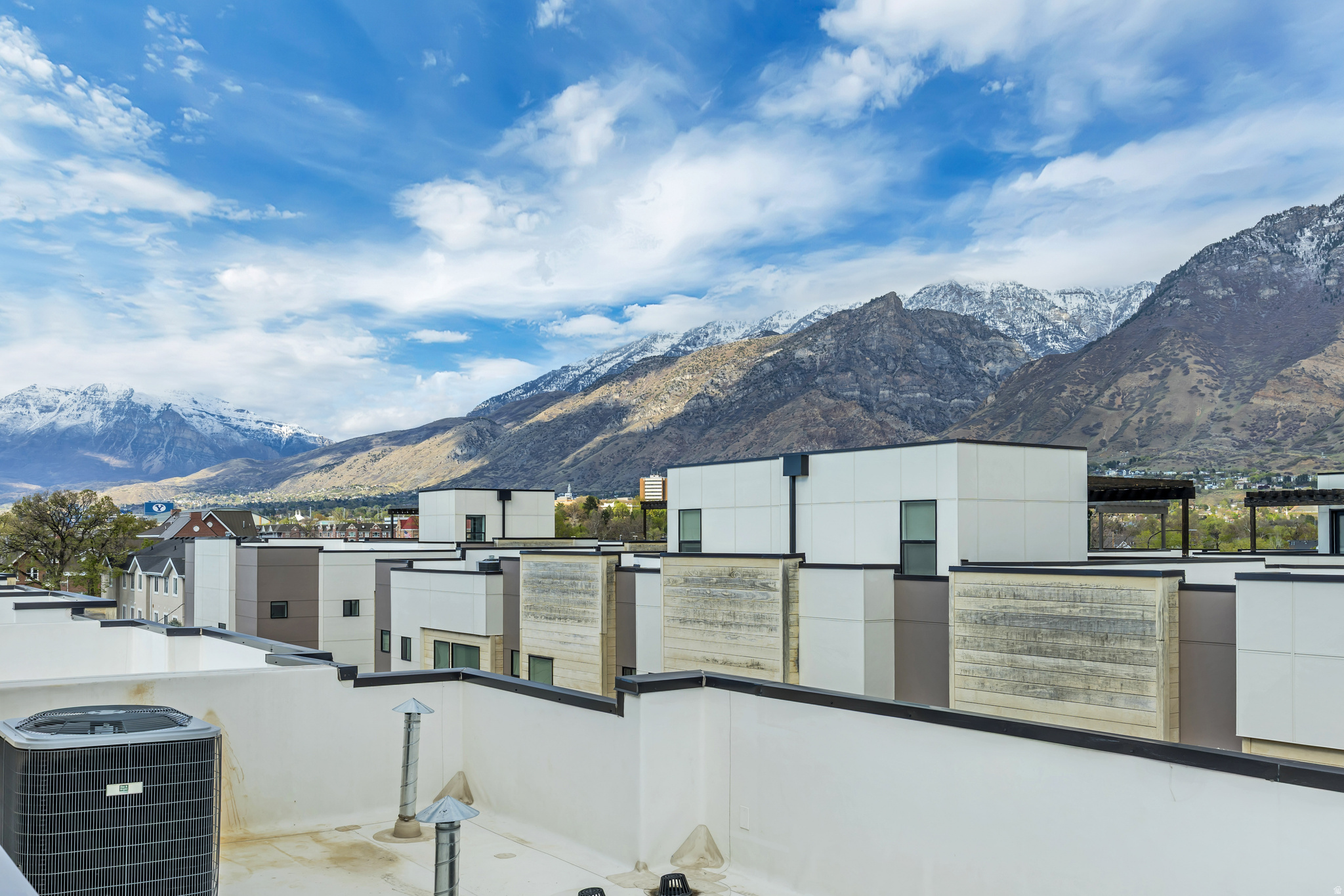 250 I STREET - Residential