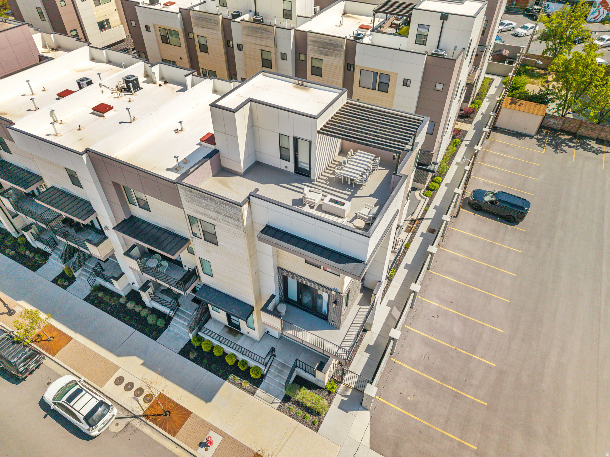 250 I STREET - Residential
