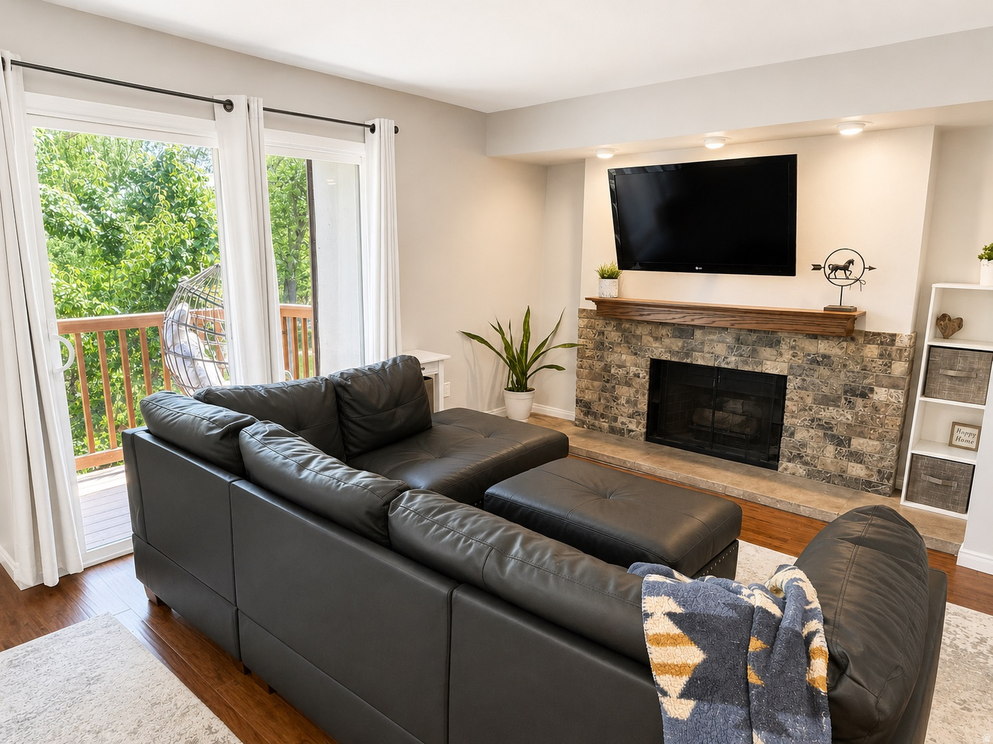 WILLOWS CONDM - Residential