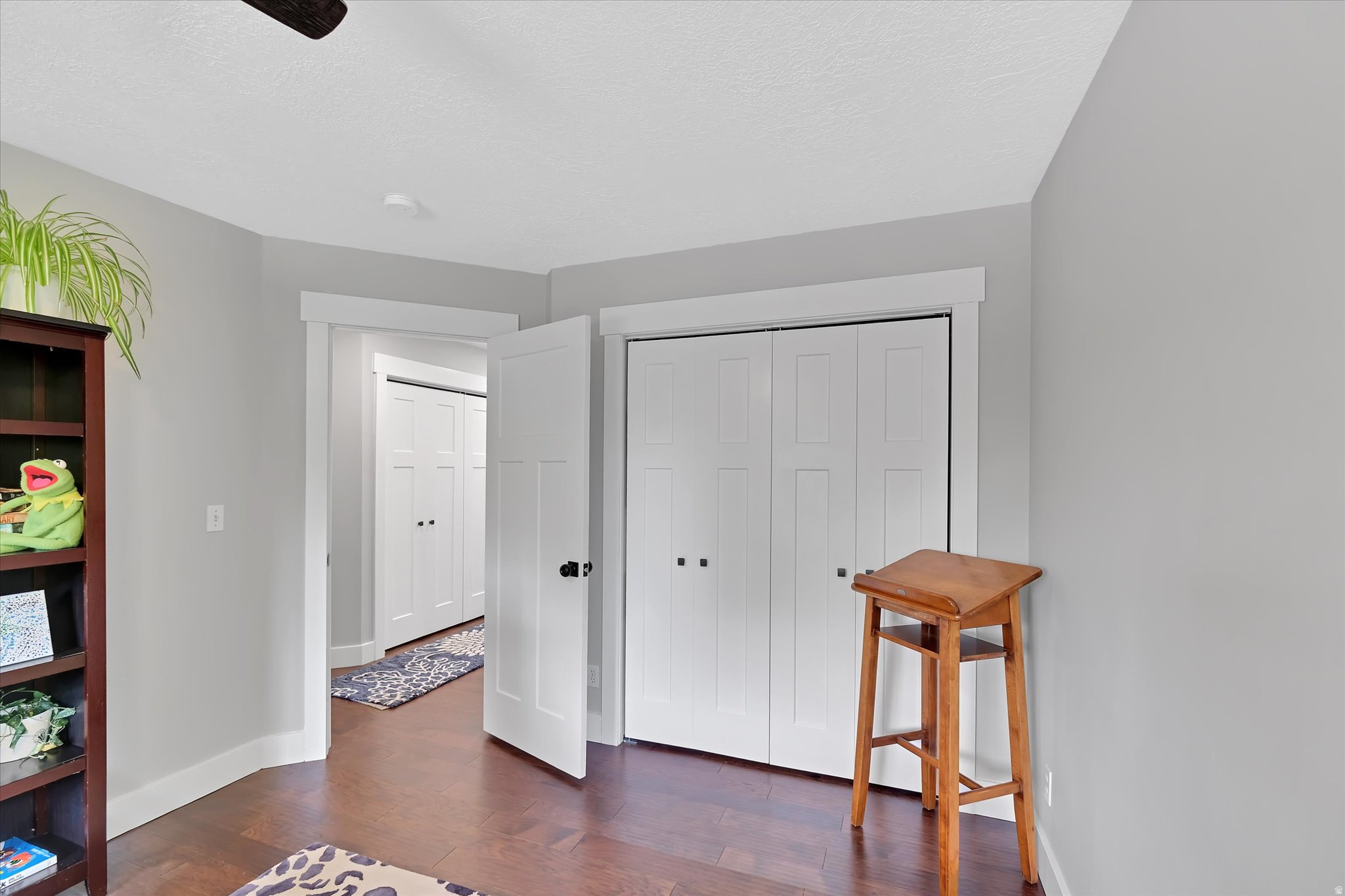 SPRING CREEK HOLLOW - Residential