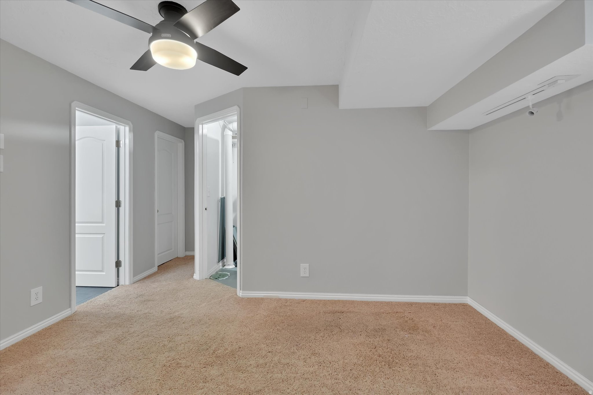 SPRING CREEK HOLLOW - Residential