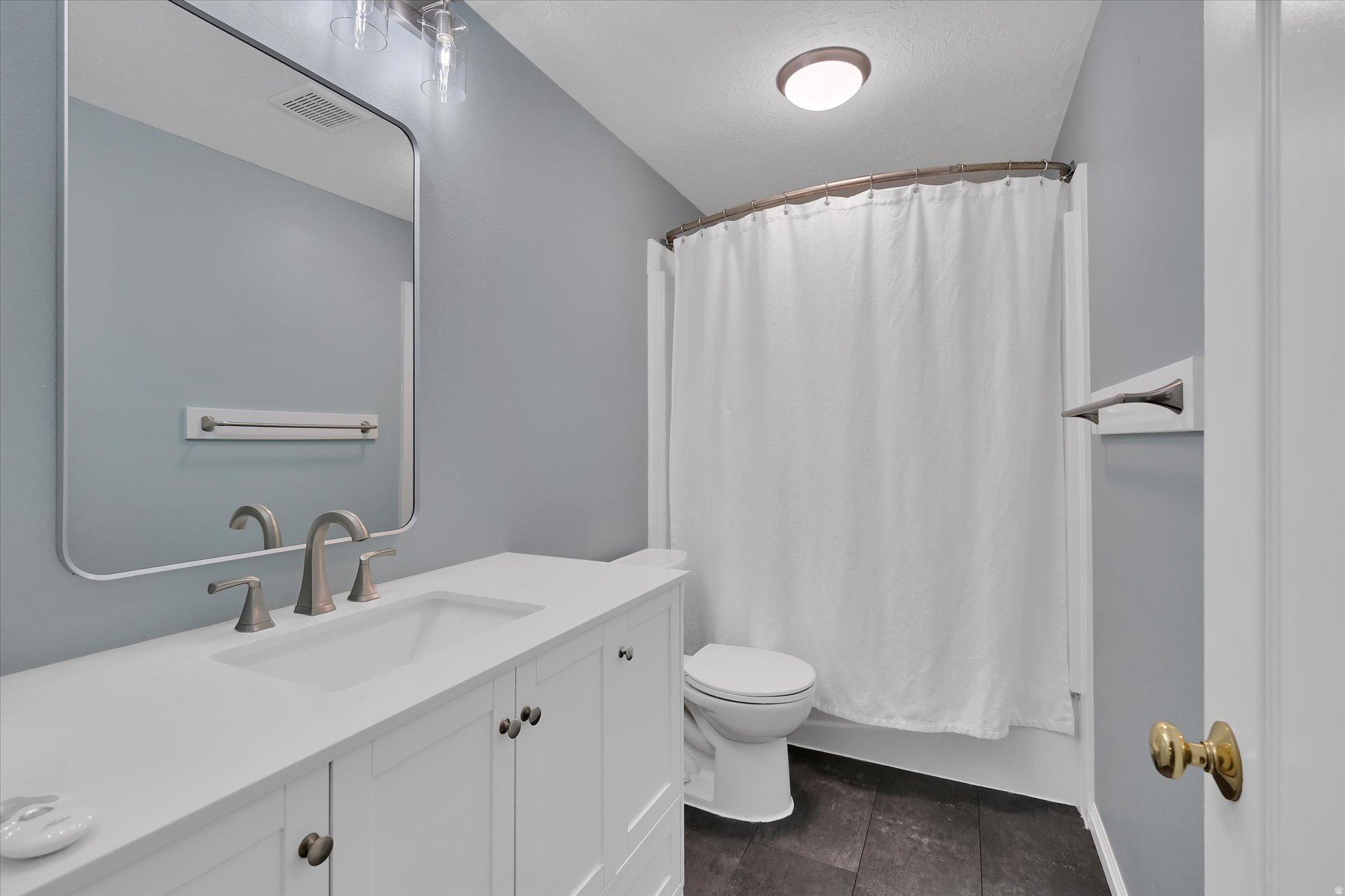 SPRING CREEK HOLLOW - Residential