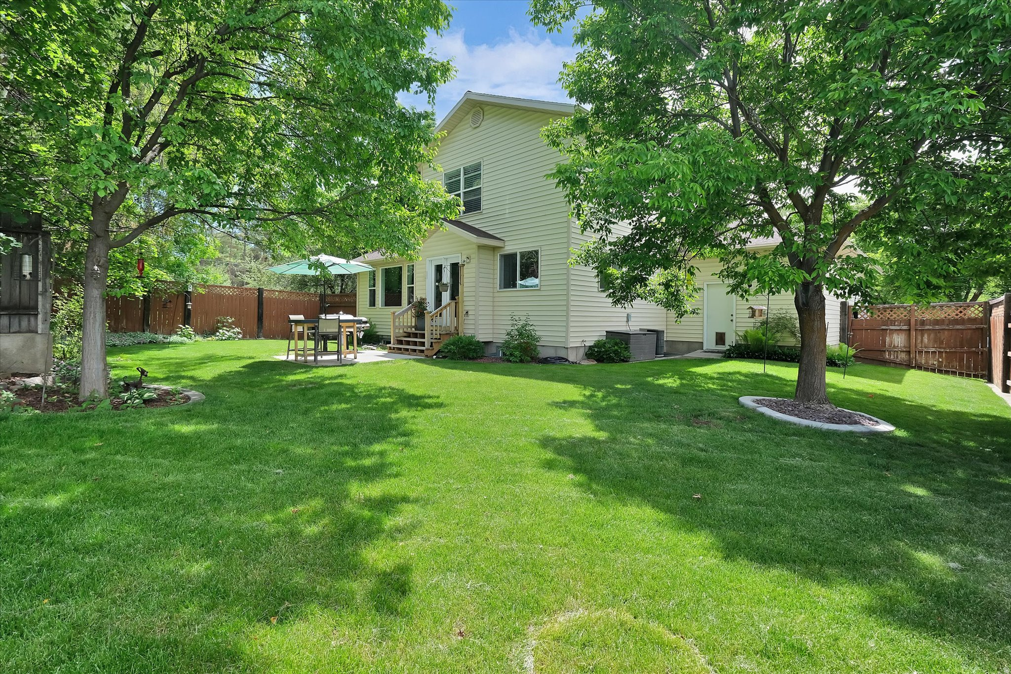 SPRING CREEK HOLLOW - Residential