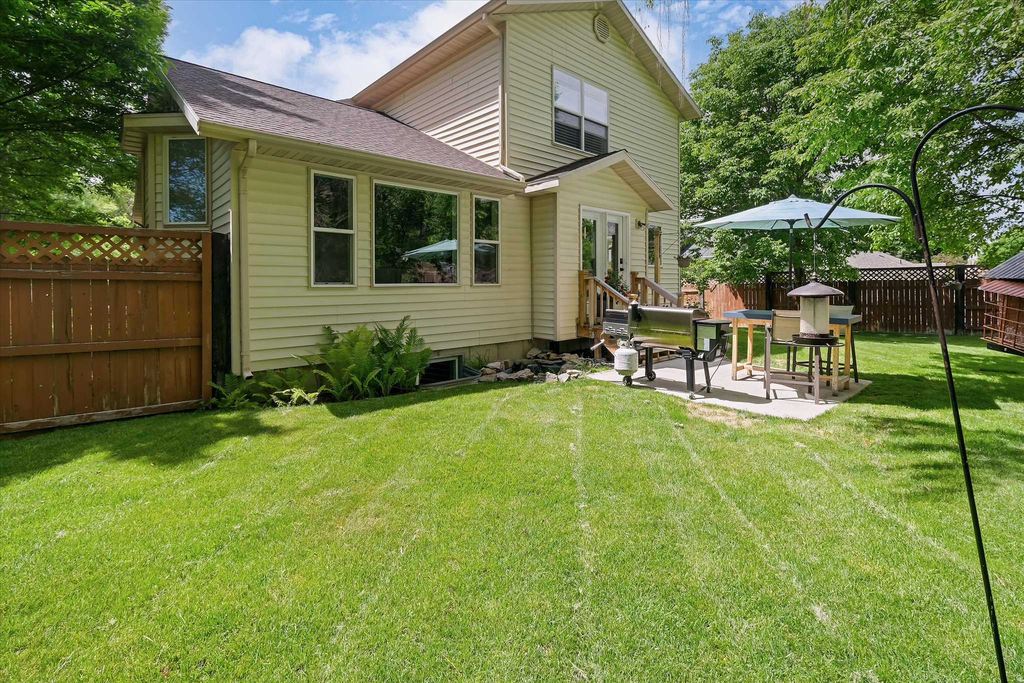SPRING CREEK HOLLOW - Residential