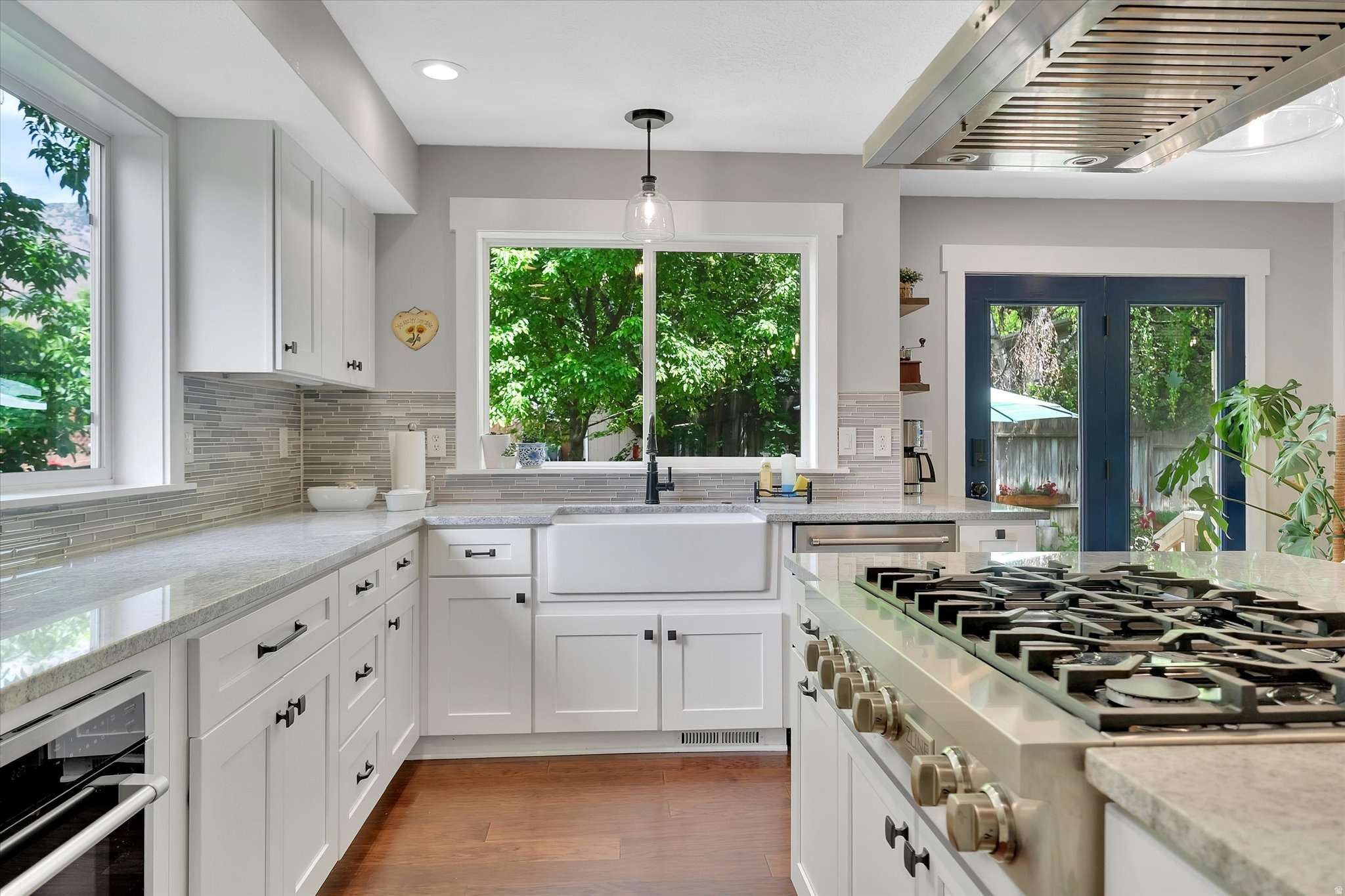 SPRING CREEK HOLLOW - Residential