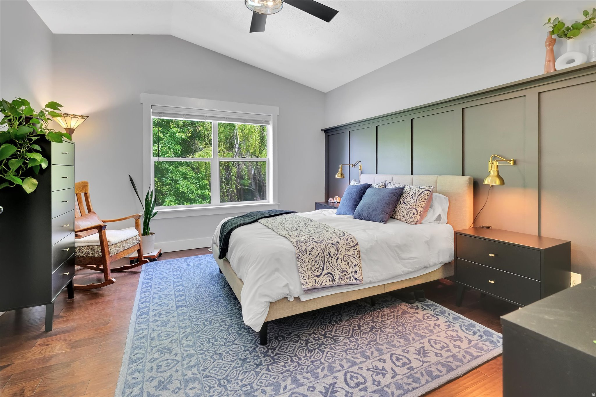 SPRING CREEK HOLLOW - Residential
