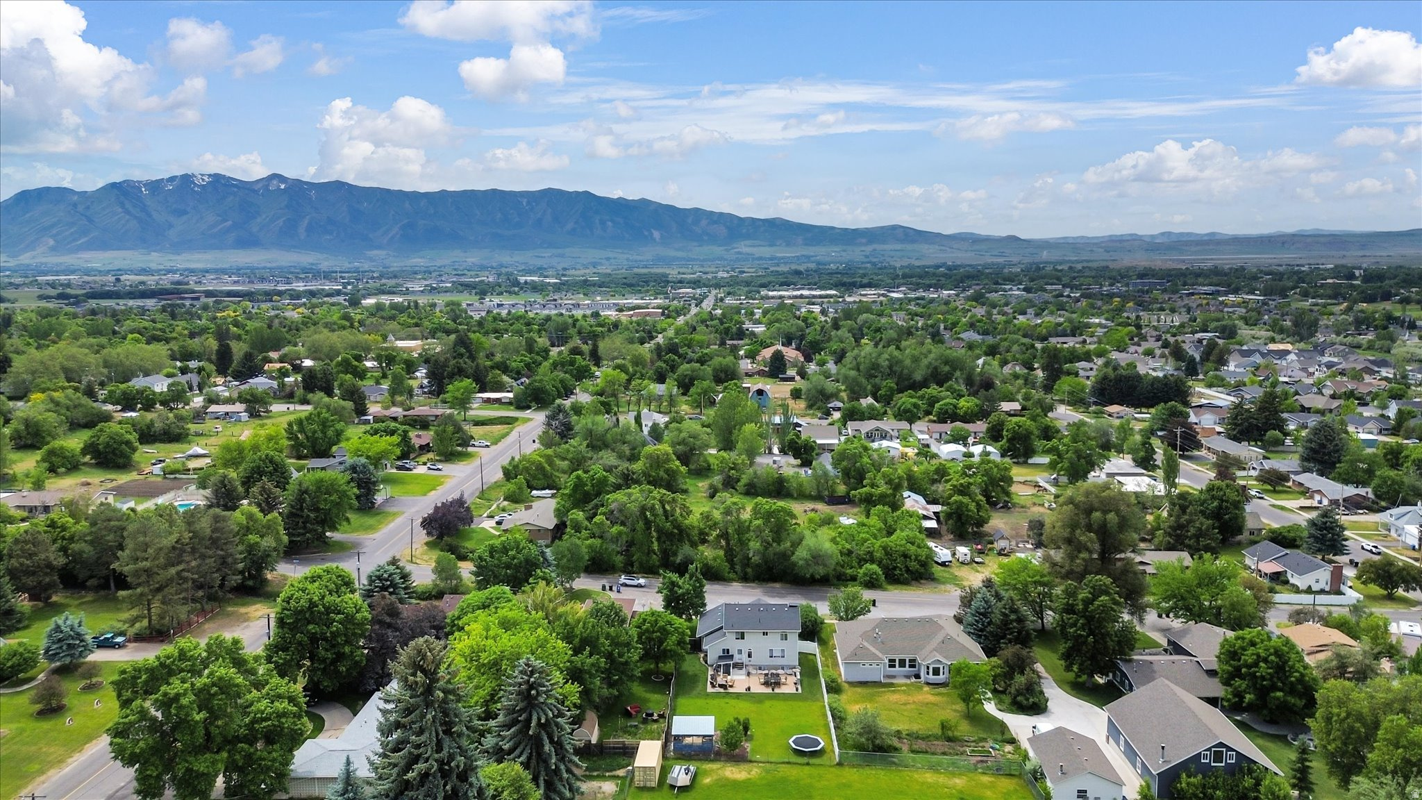 SPRING CREEK HOLLOW - Residential
