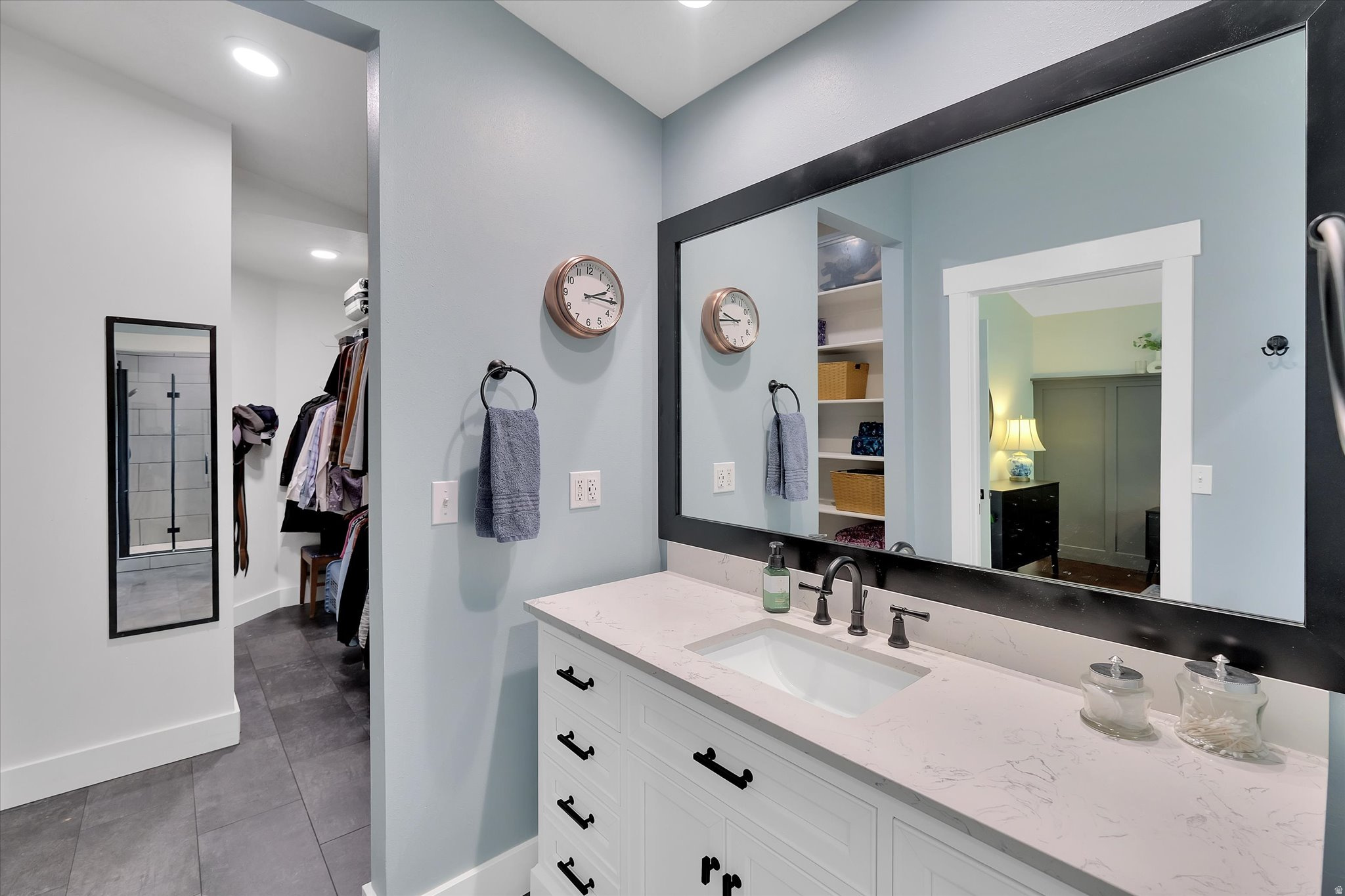 SPRING CREEK HOLLOW - Residential
