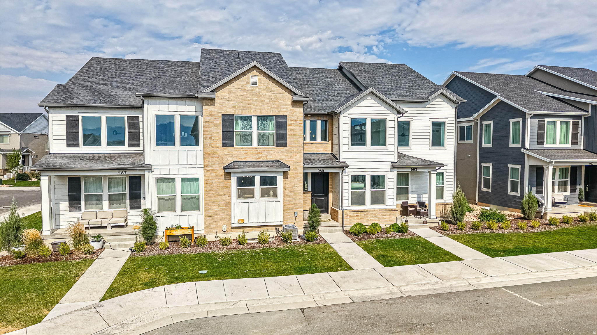 RIDGEHORNE - Residential