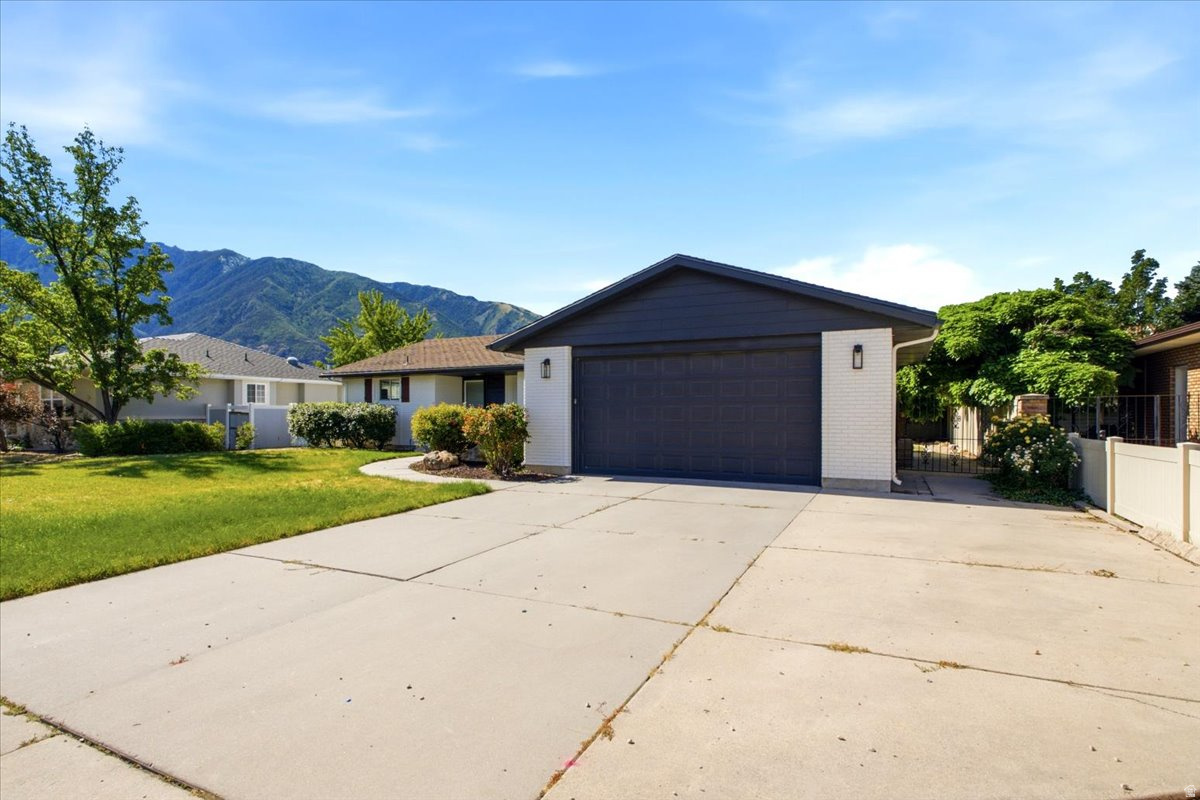 HILLTOP - Residential