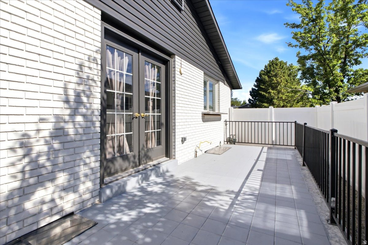 HILLTOP - Residential