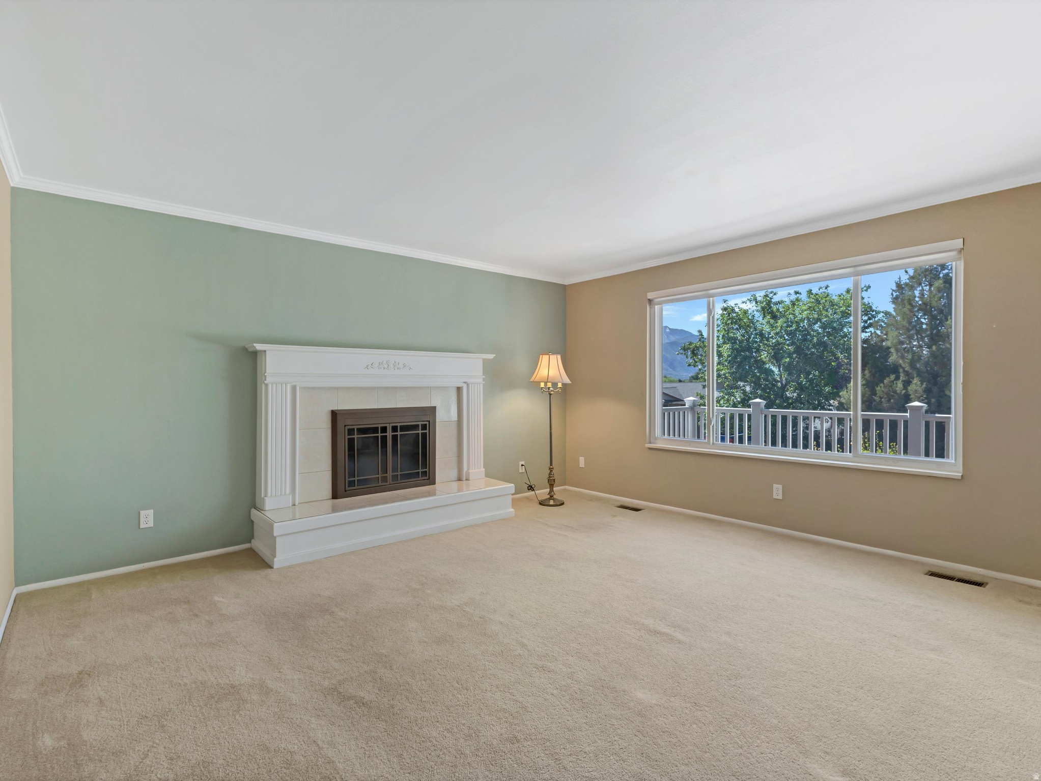 EXECUTIVE ESTATES PB - Residential