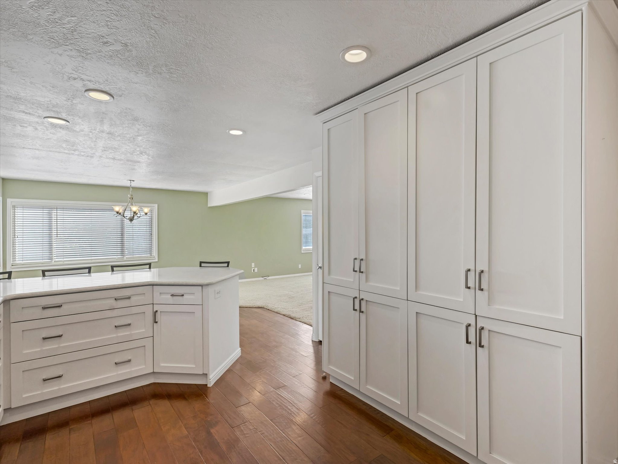 EXECUTIVE ESTATES PB - Residential