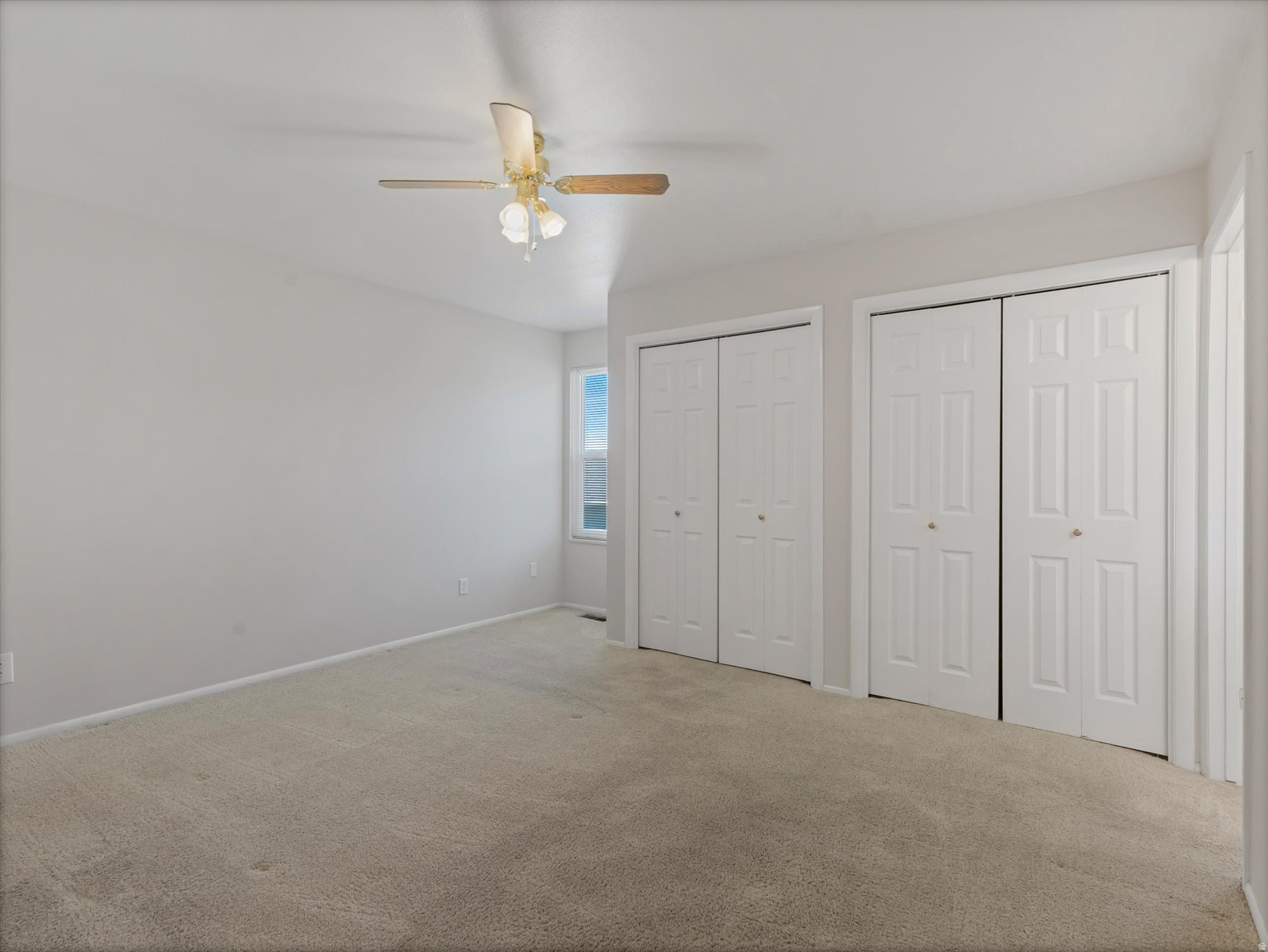 EXECUTIVE ESTATES PB - Residential