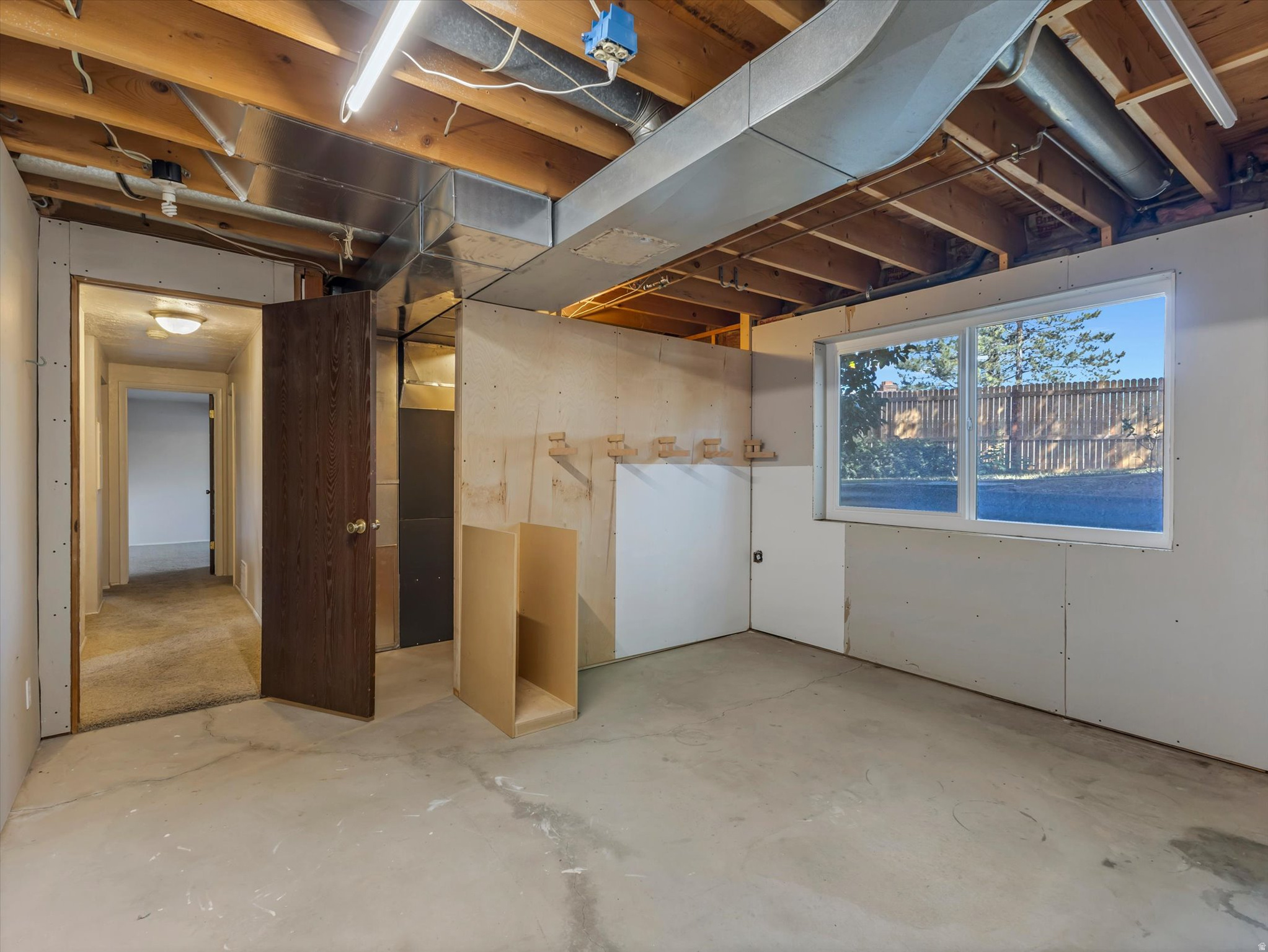 EXECUTIVE ESTATES PB - Residential