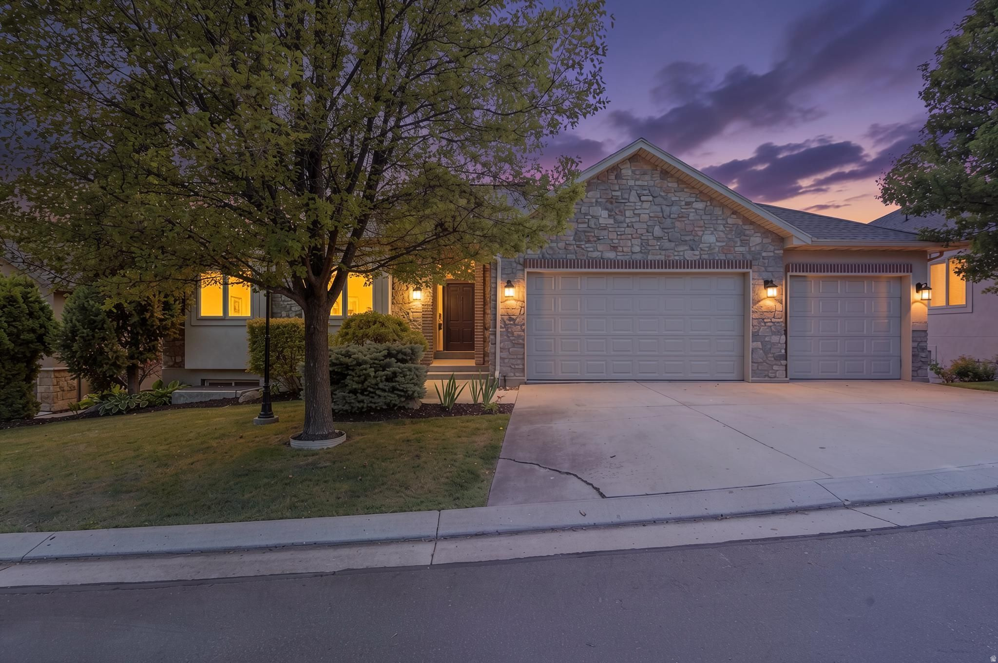 Nestled in a private gated community of just 22 homes, this Cottonwood Heights home offers breathtaking mountain and valley views, exceptional privacy, and a light-filled open floor plan. Covered outdoor living spaces and a prime location near I-215, downtown Salt Lake City, Big and Little Cottonwood Canyons, hiking, shopping, and dining complete the package.
