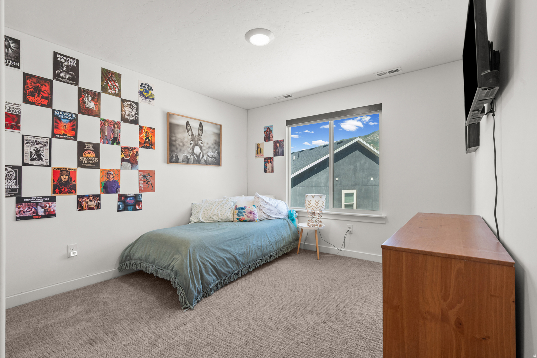 FOOTHILL VILLAGE - Residential