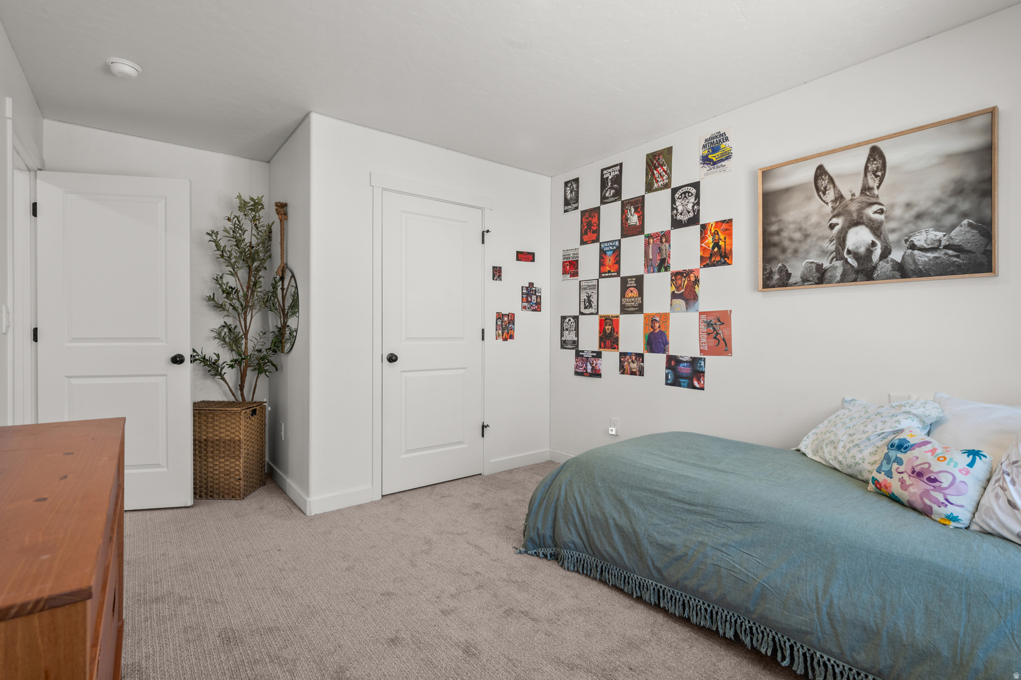 FOOTHILL VILLAGE - Residential